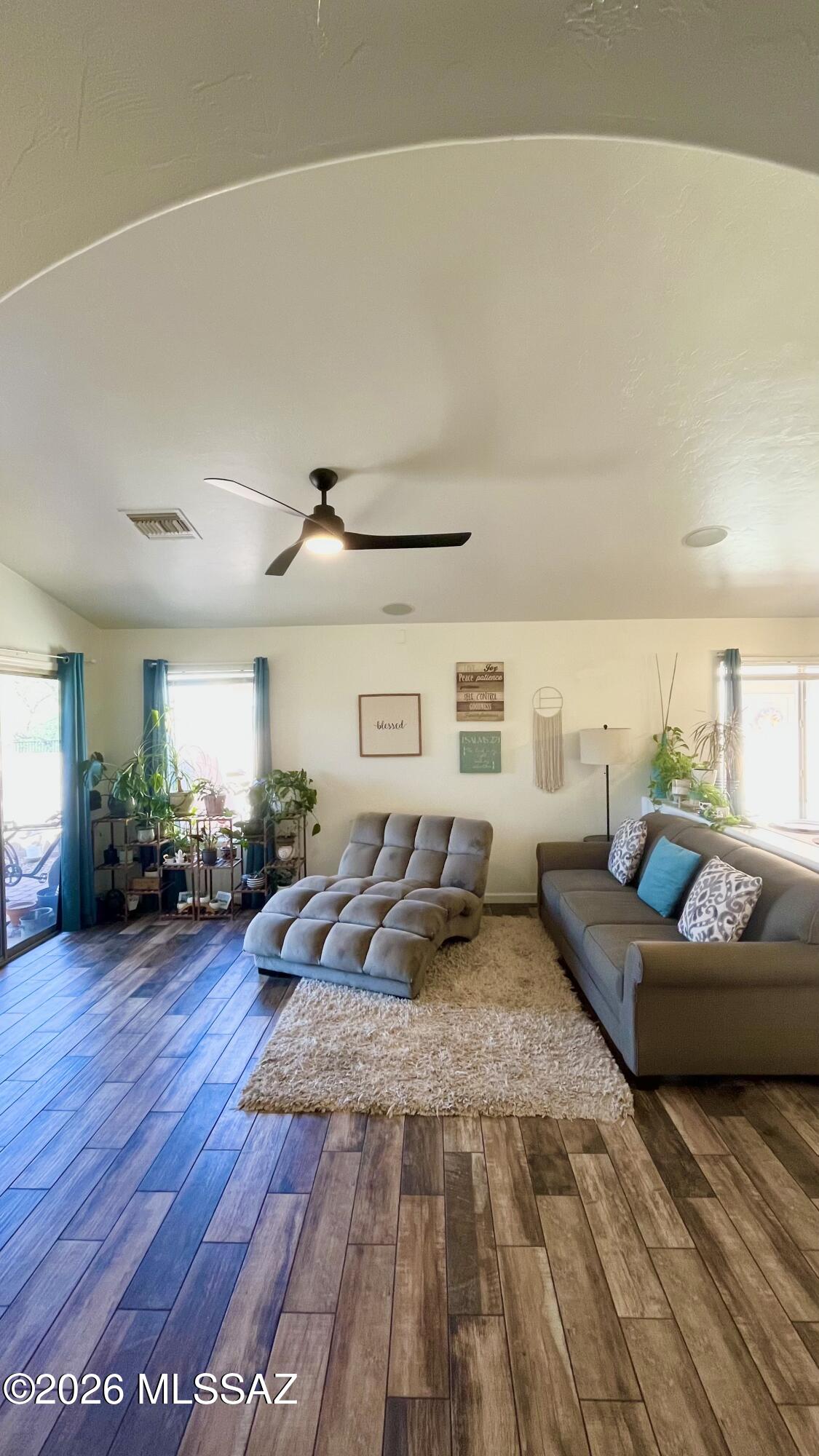 Twin Peaks Highland (1-119) - Residential