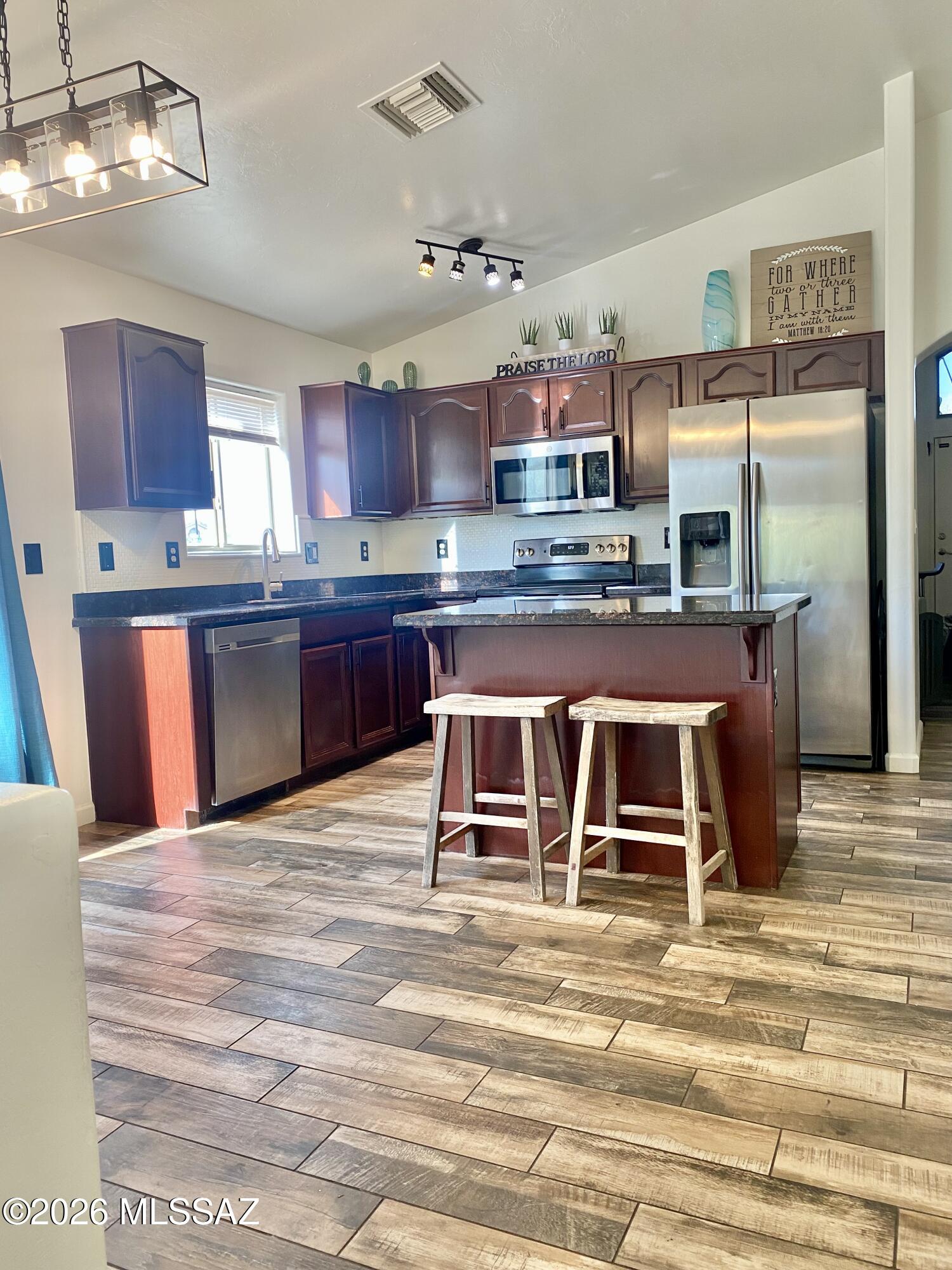 Twin Peaks Highland (1-119) - Residential