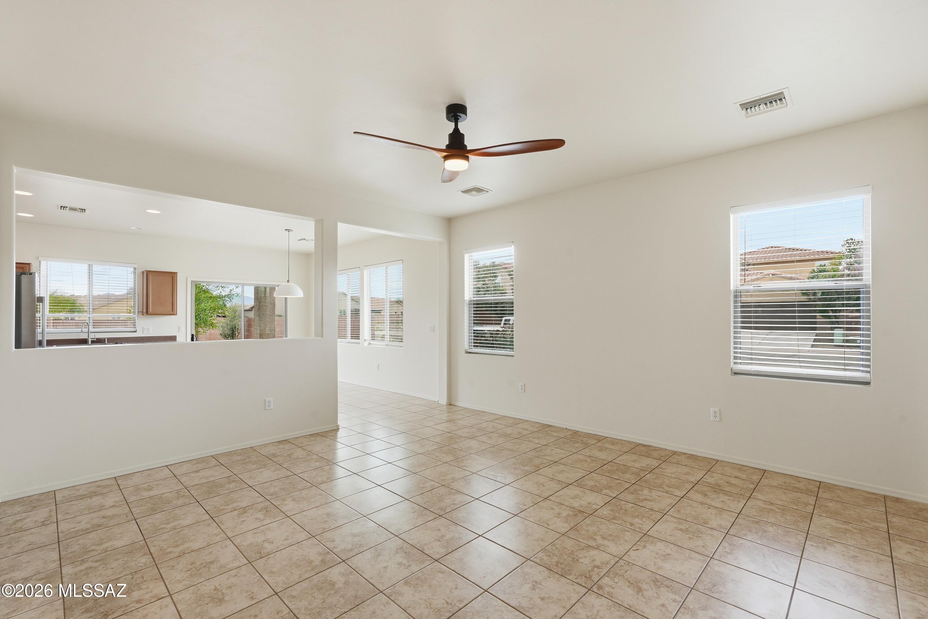 Madera Highlands Villages 1-10 & 15 - Residential Lease