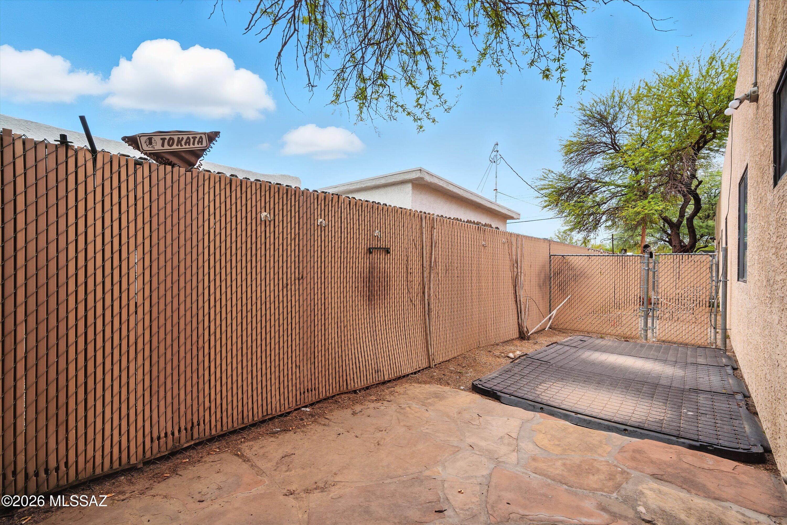El Pasadena Tract - Residential Income