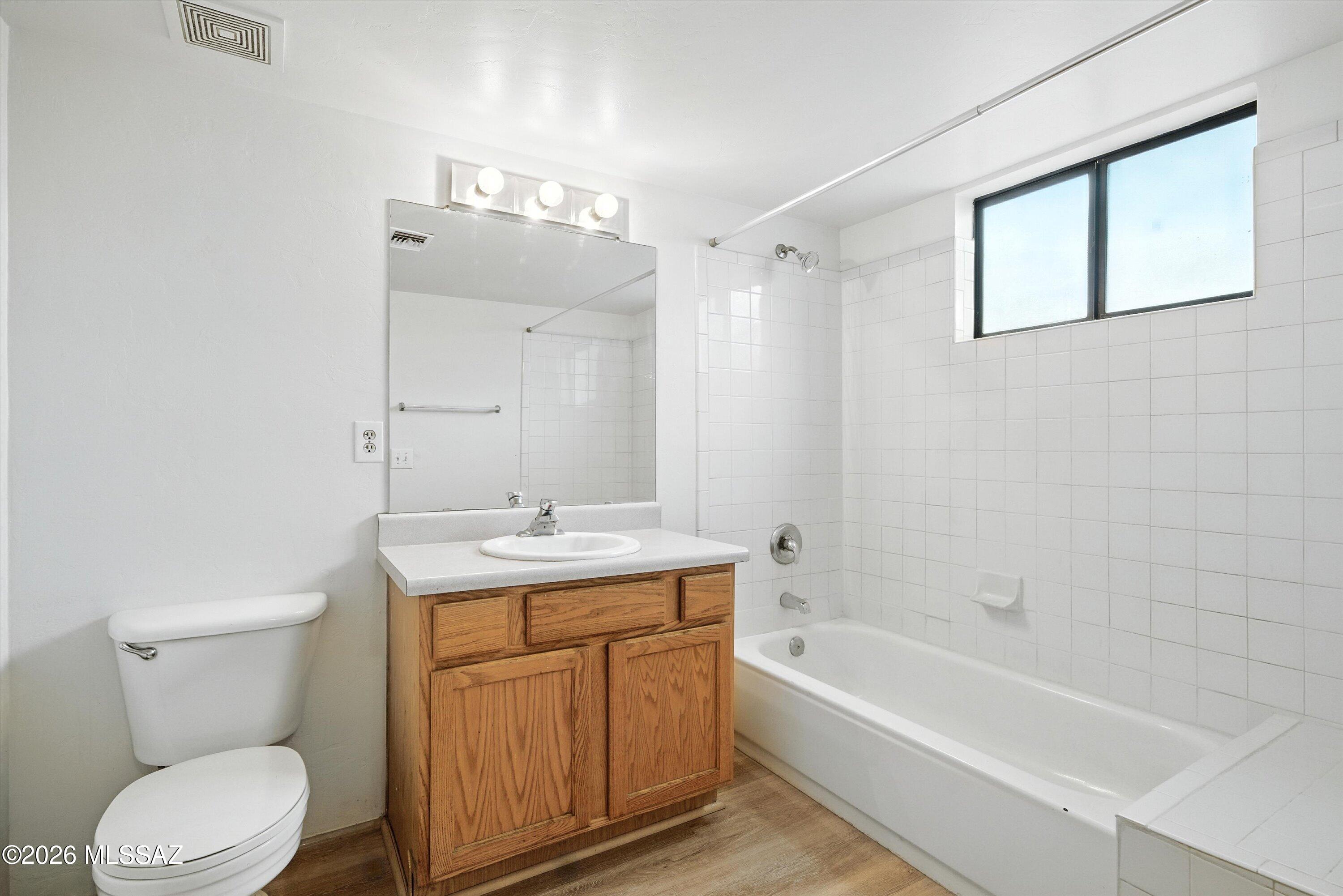El Pasadena Tract - Residential Income