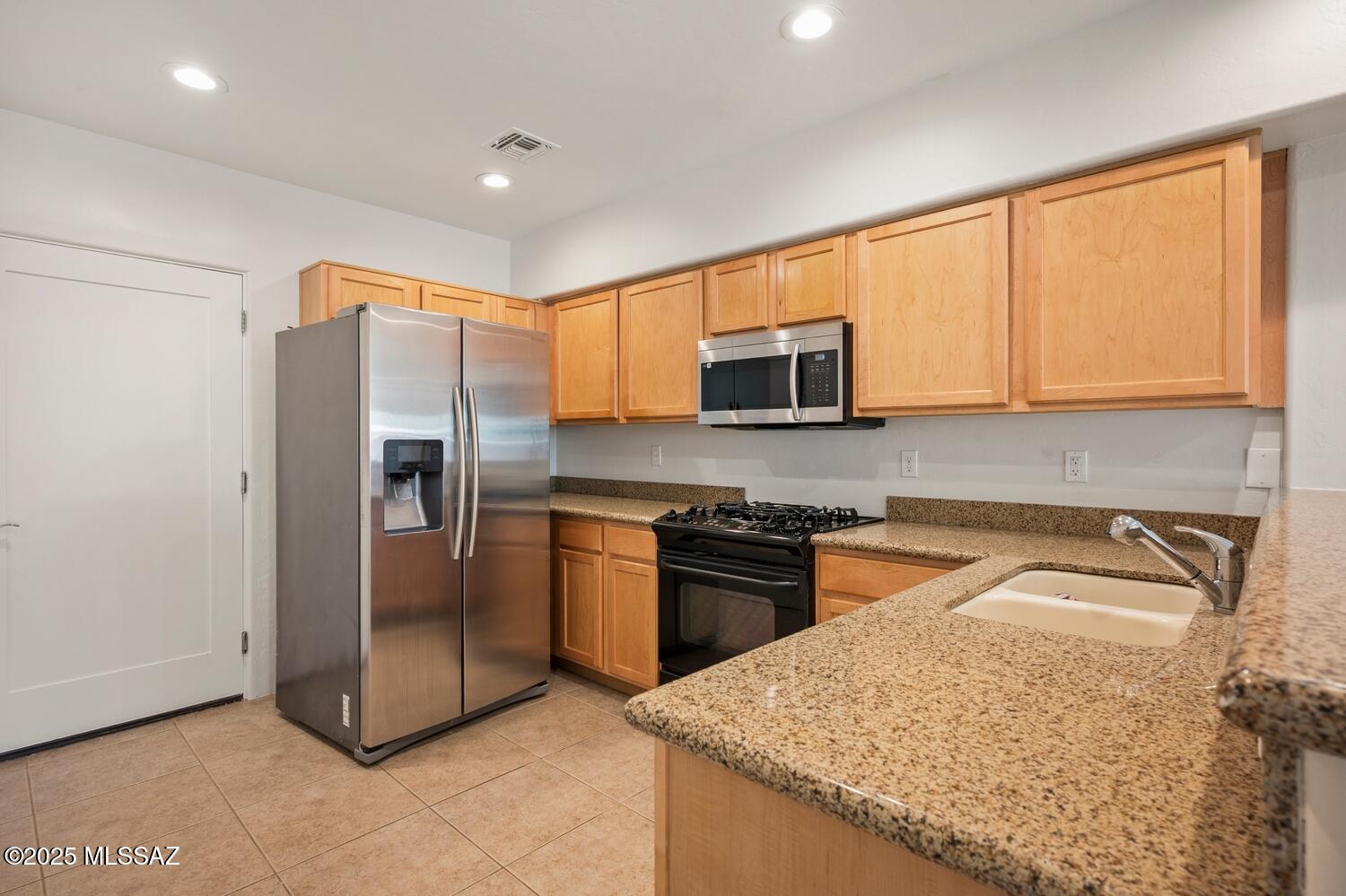 Olsen Condominiums Units 1-18 - Residential Lease