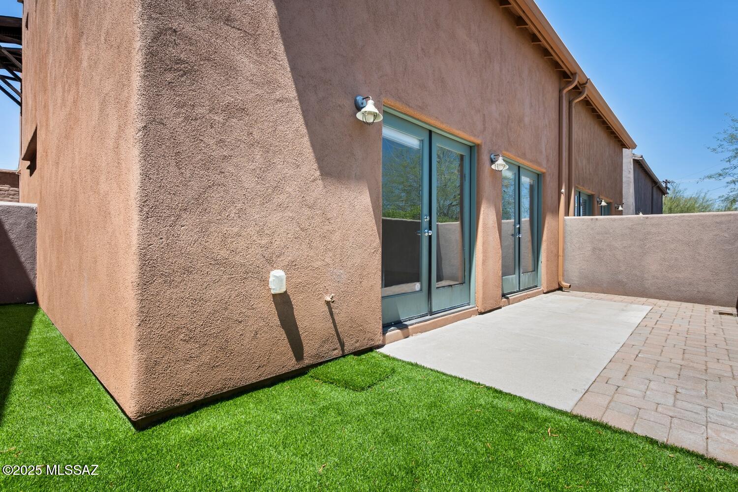 Olsen Condominiums Units 1-18 - Residential Lease