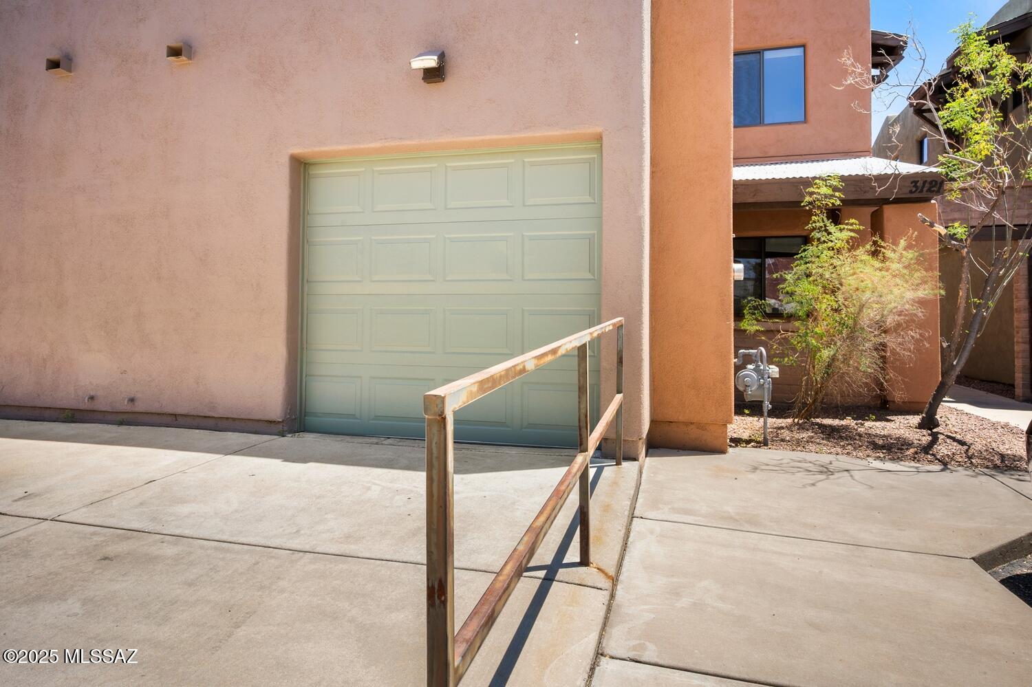 Olsen Condominiums Units 1-18 - Residential Lease