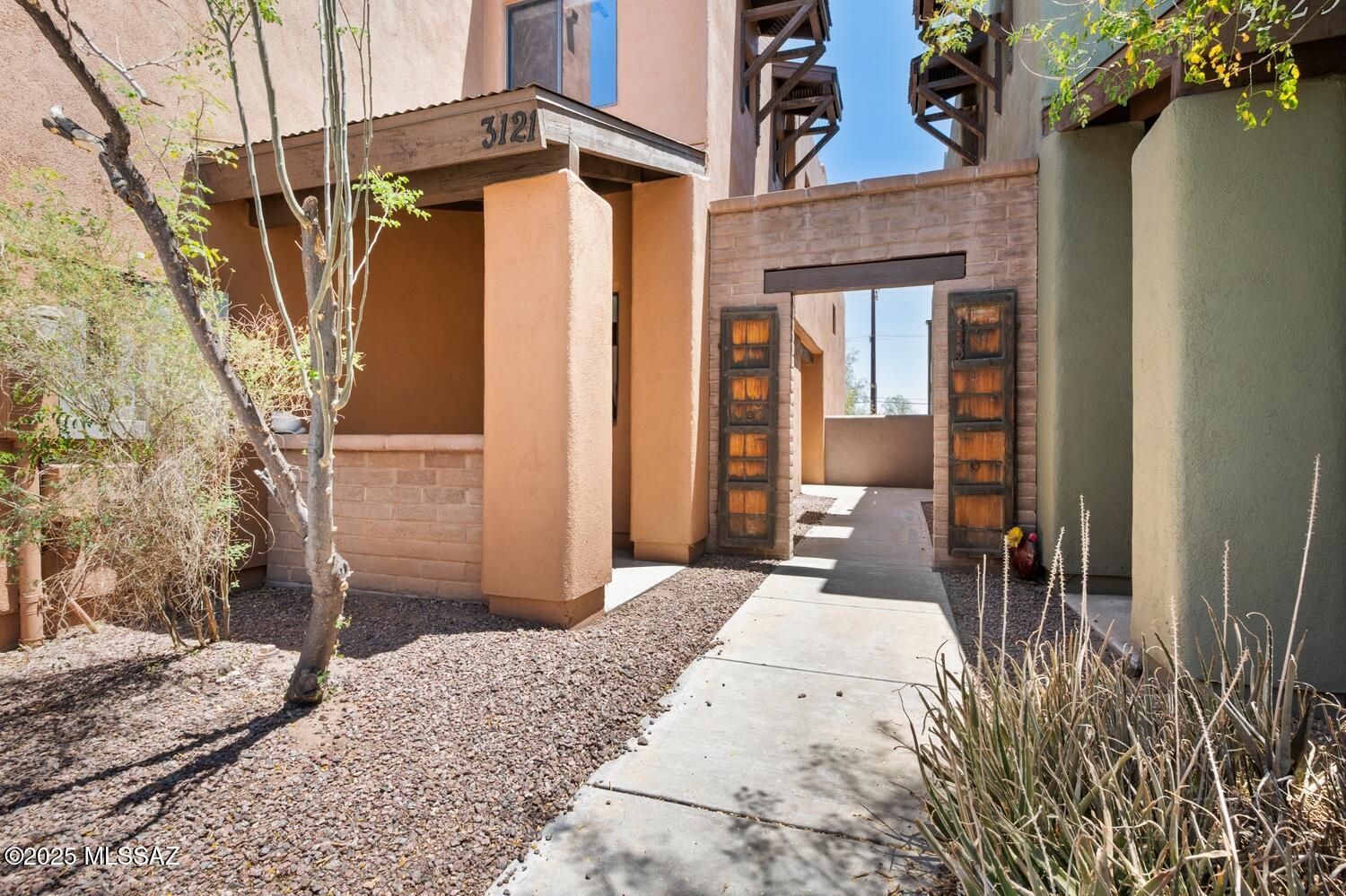 Olsen Condominiums Units 1-18 - Residential Lease