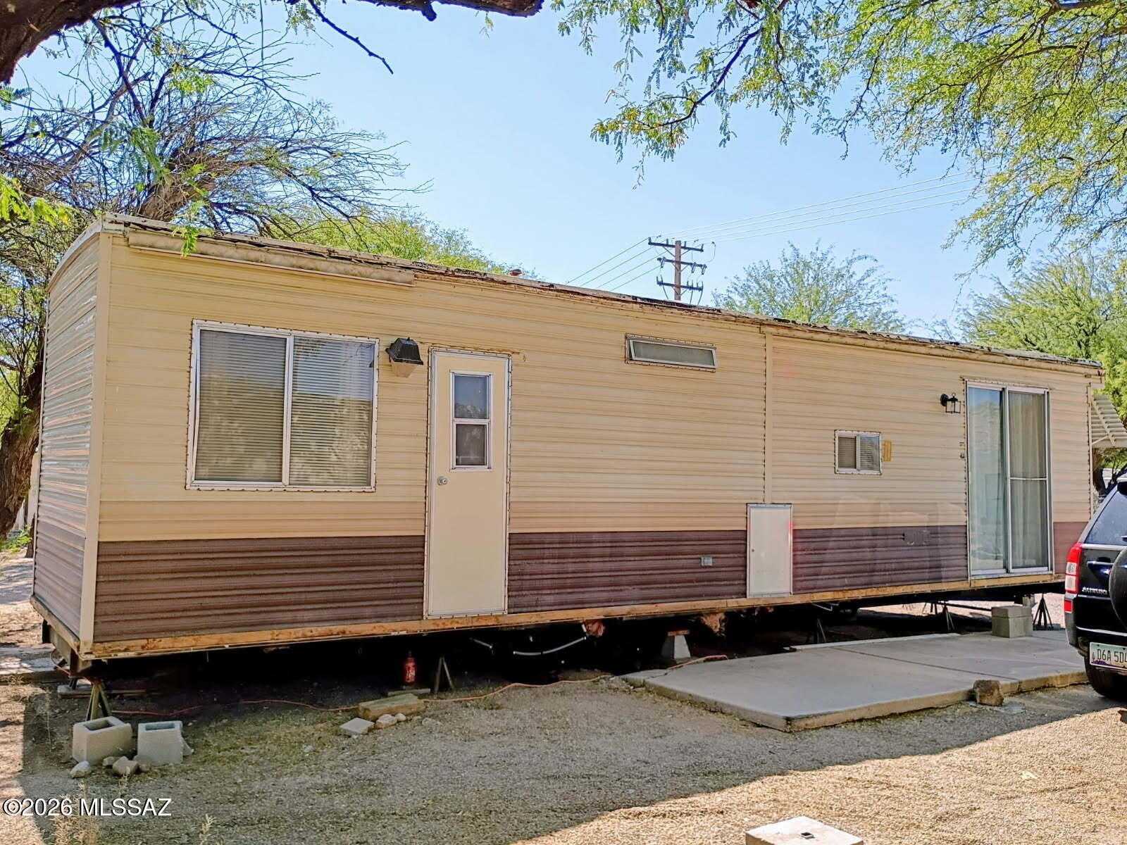Come enjoy the good life in this cute one bedroom, one bath home located in the Pato Blanco RV Resort.  Home is furnished.  RV Resort is 55+ community, with lot rent of $486.00 monthly, plus electricity, and includes water, sewer, garbage and cable service.  Park amenities include three artesian fed lakes, pool and hot tub, and numerous trails to enjoy the peaceful parklike setting.   Buyer must apply directly to Pato Blanco for lease approval.