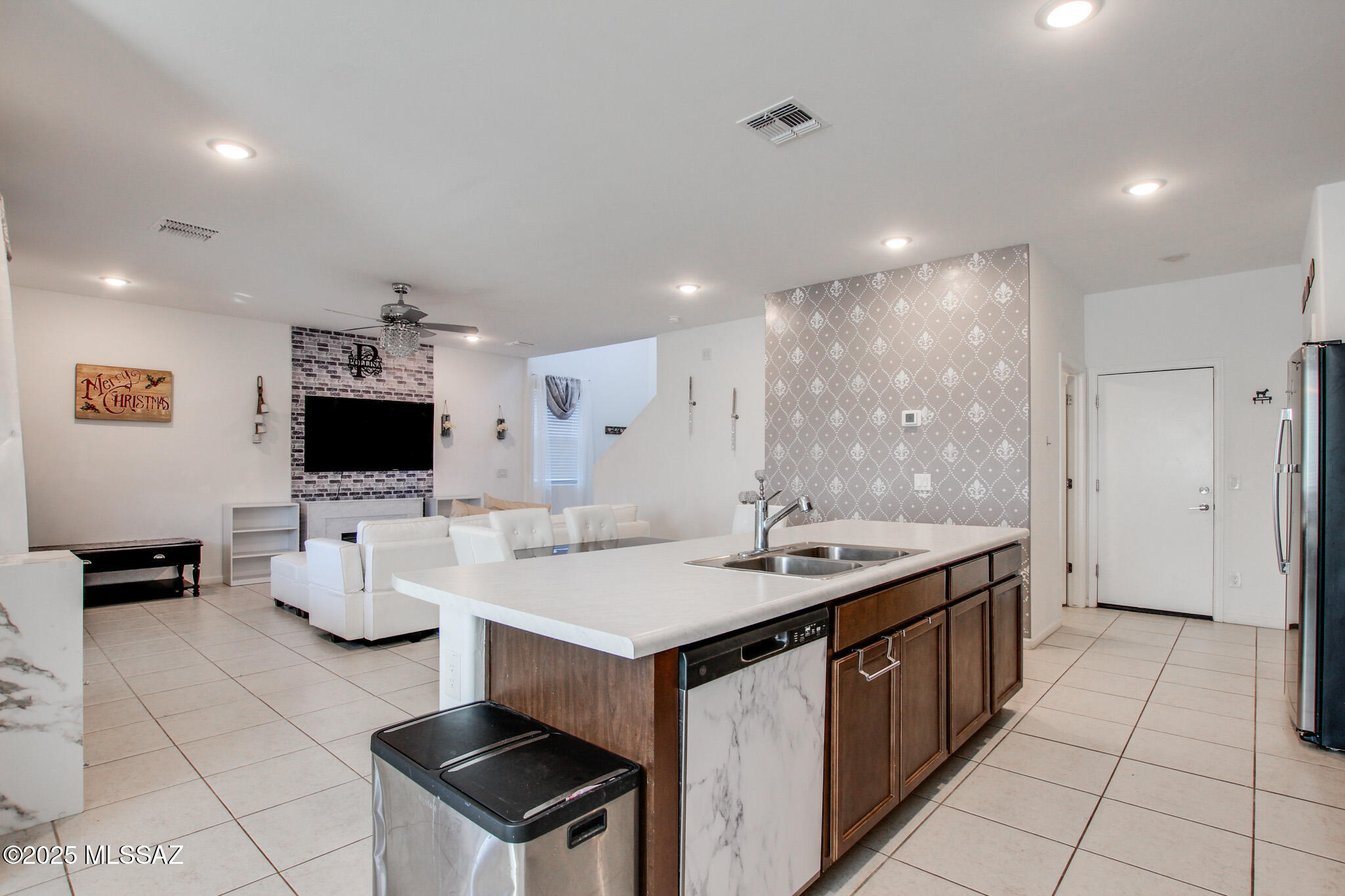 Red Rock Village 1 - Residential