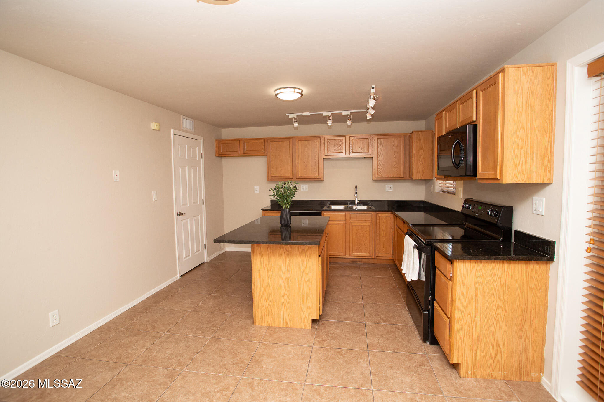 Villa Venice Condos - Residential