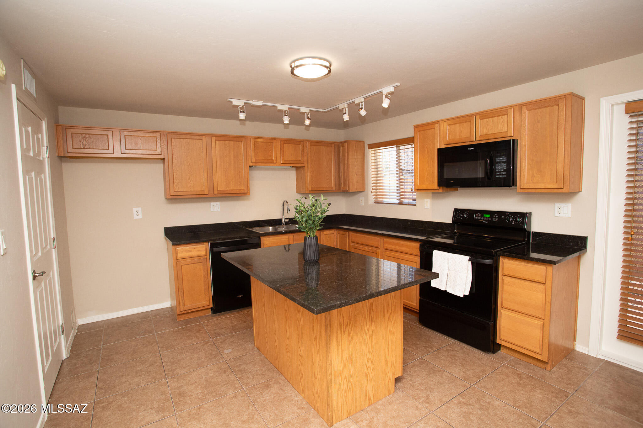 Villa Venice Condos - Residential