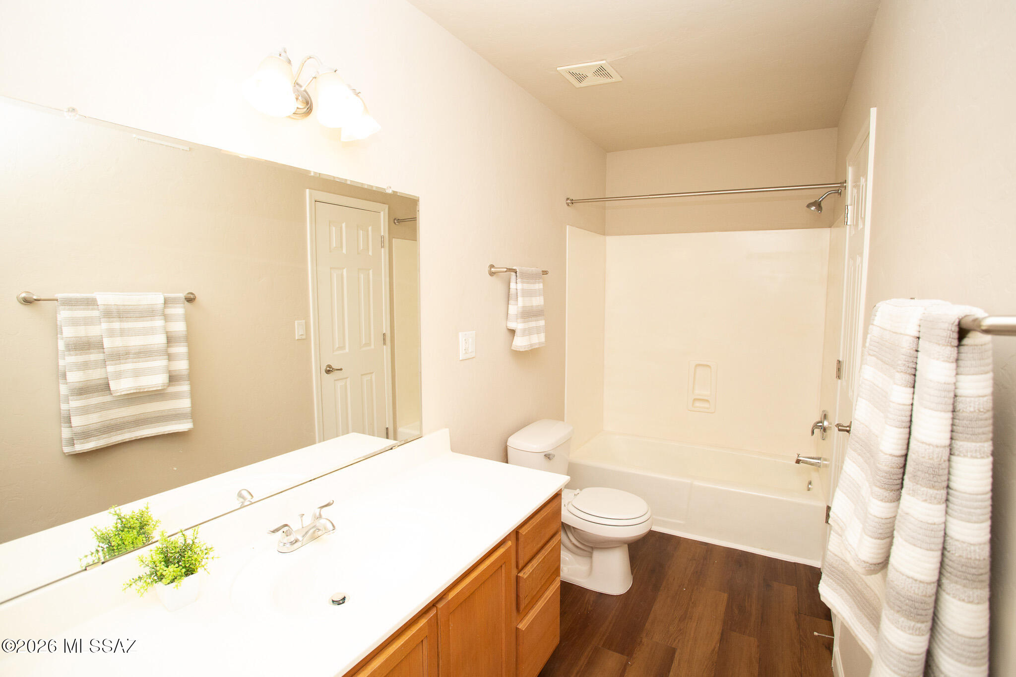 Villa Venice Condos - Residential