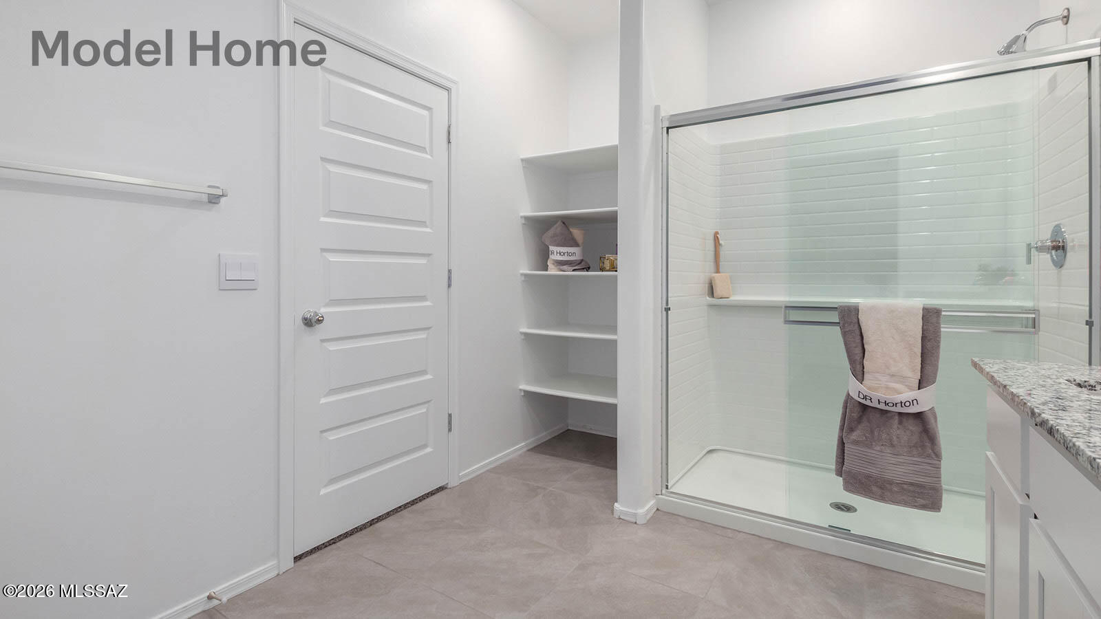 Saguaro Bloom SQ20180540069 - Residential