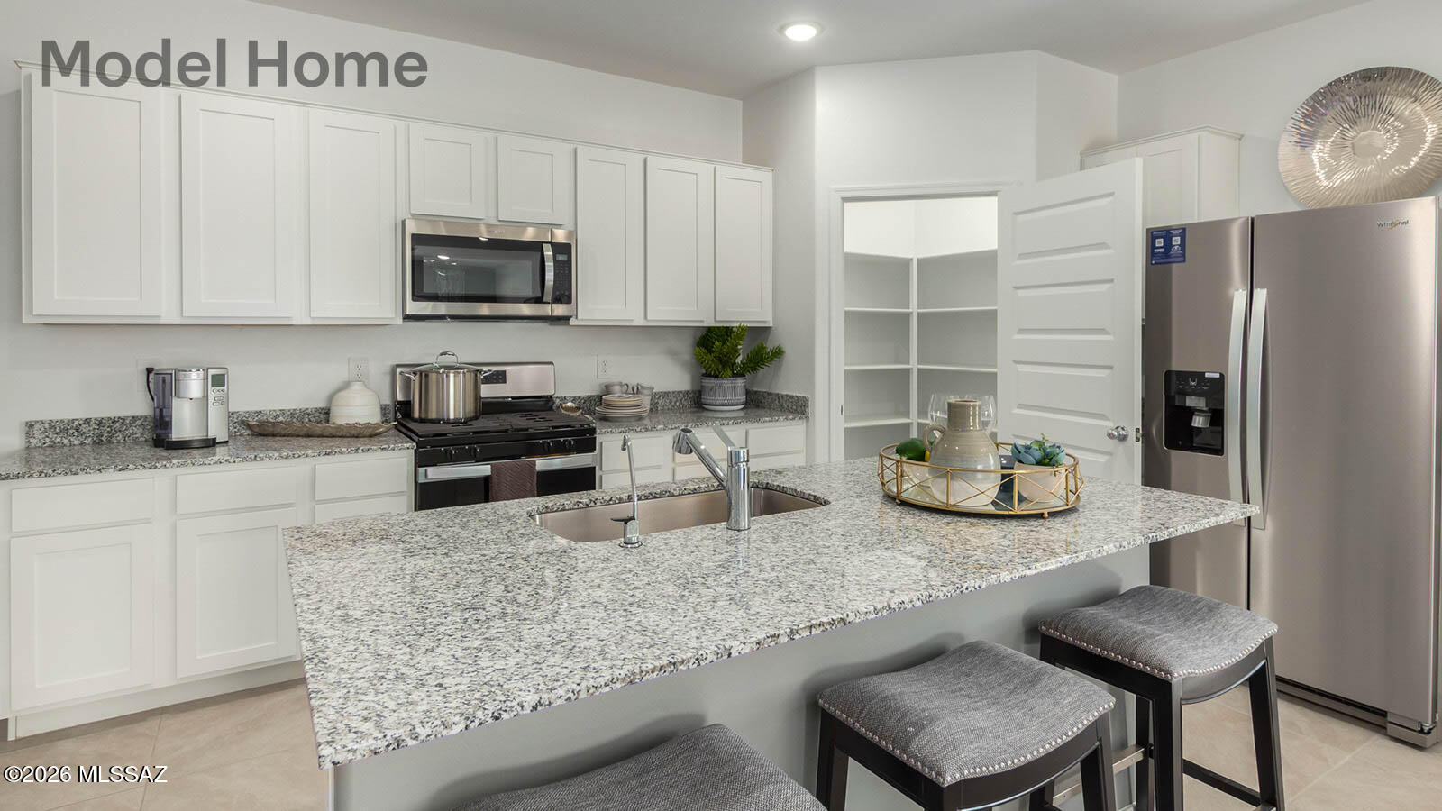 Saguaro Bloom SQ20180540069 - Residential