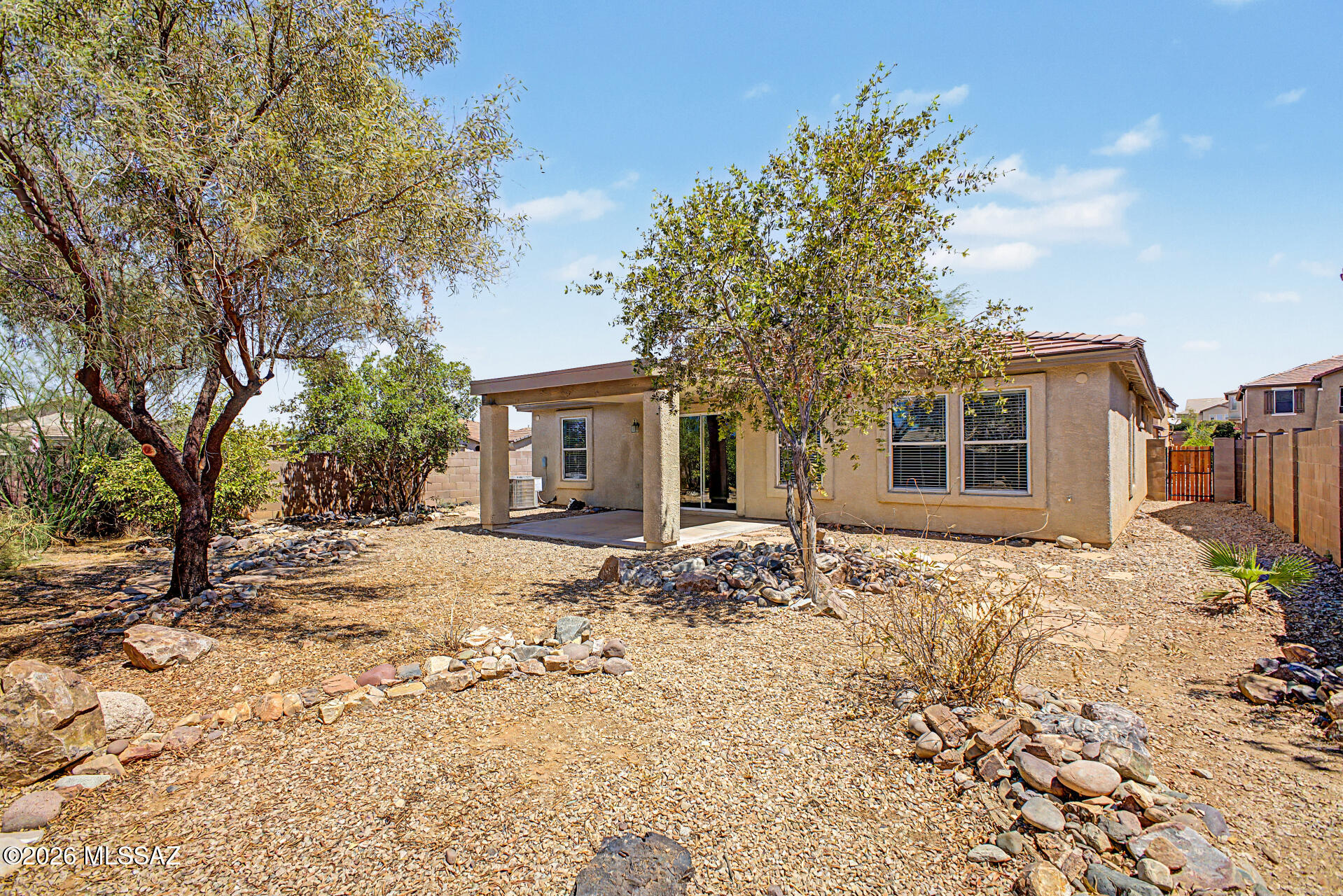 Black Horse (1-411) - Residential