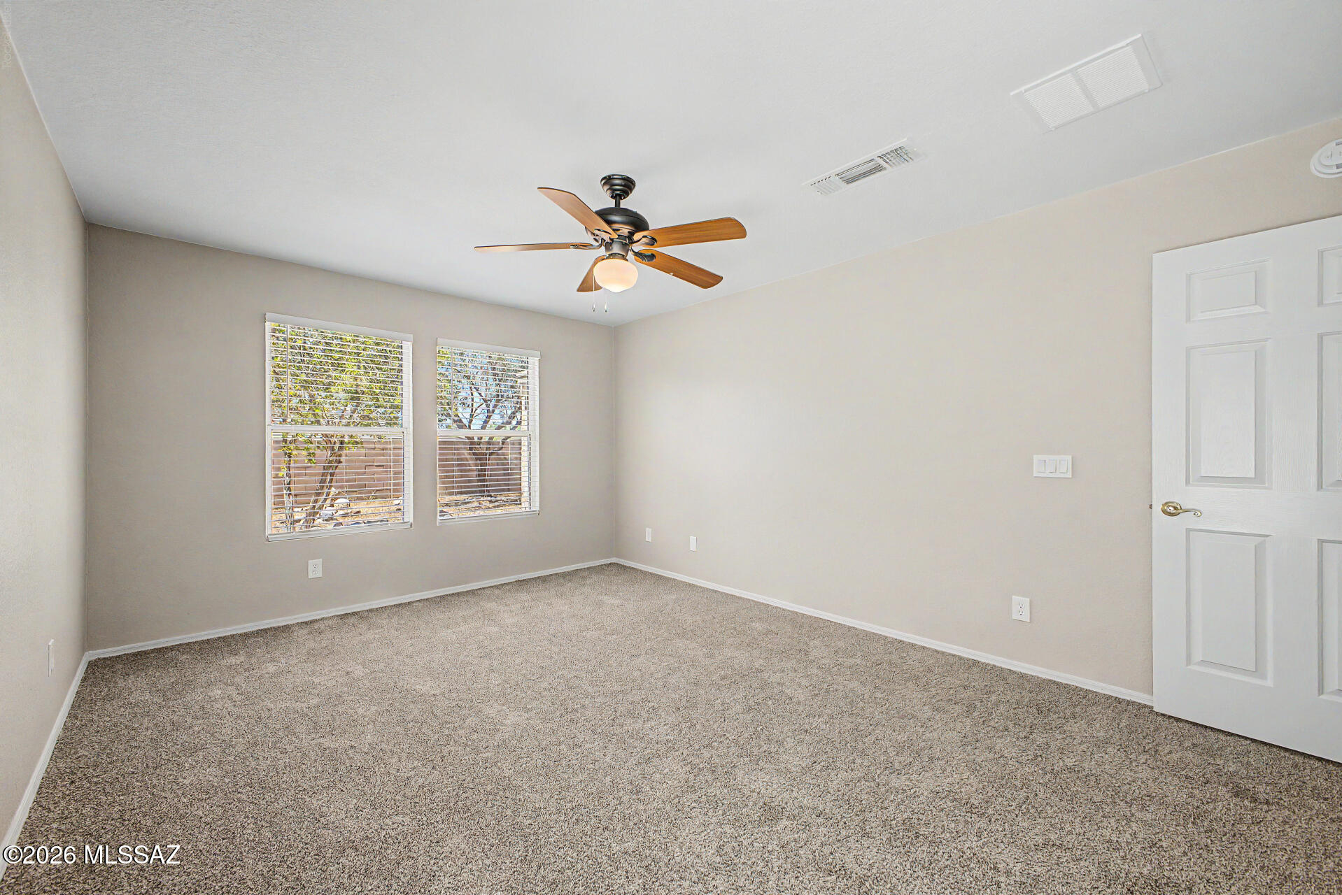Black Horse (1-411) - Residential