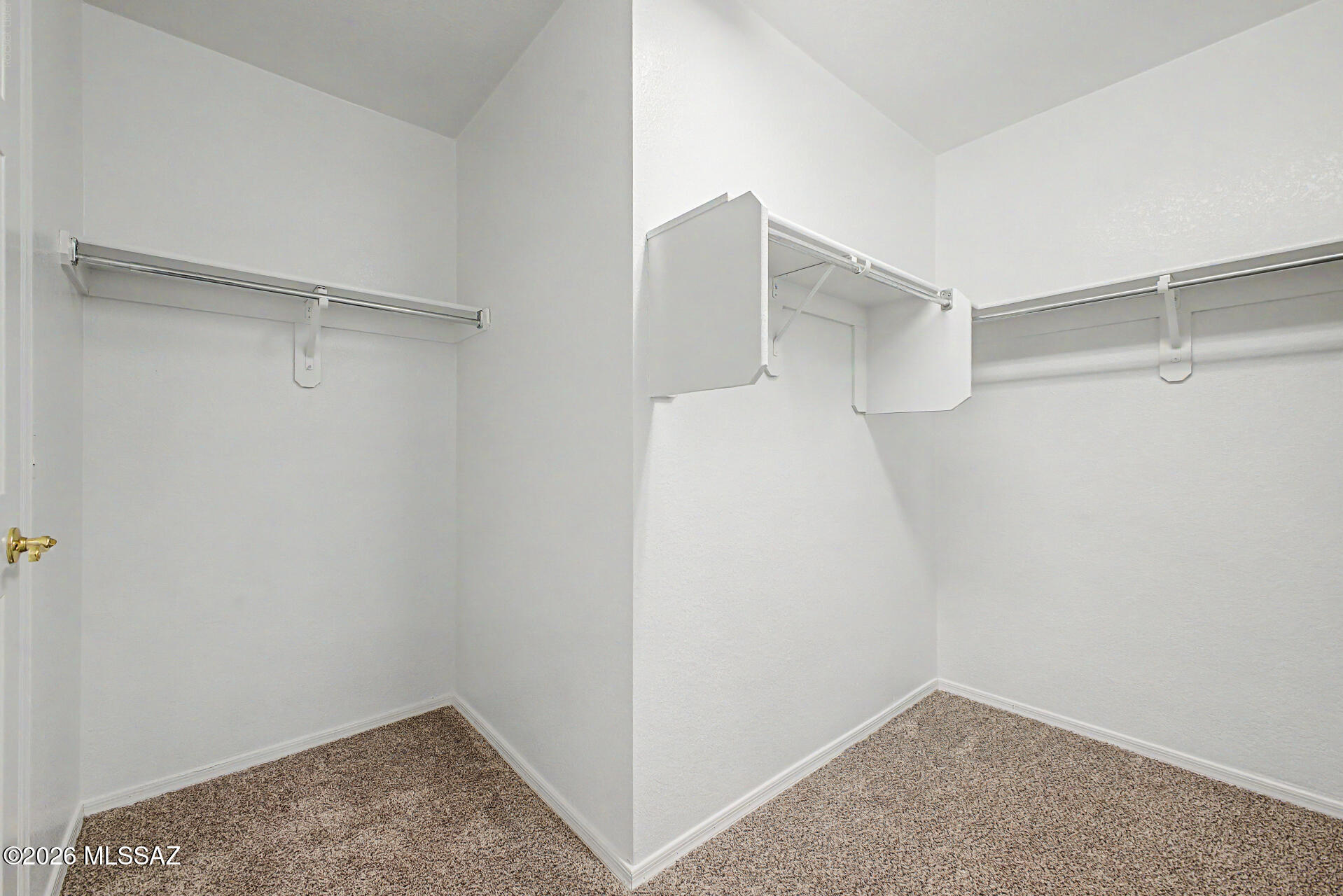 Black Horse (1-411) - Residential