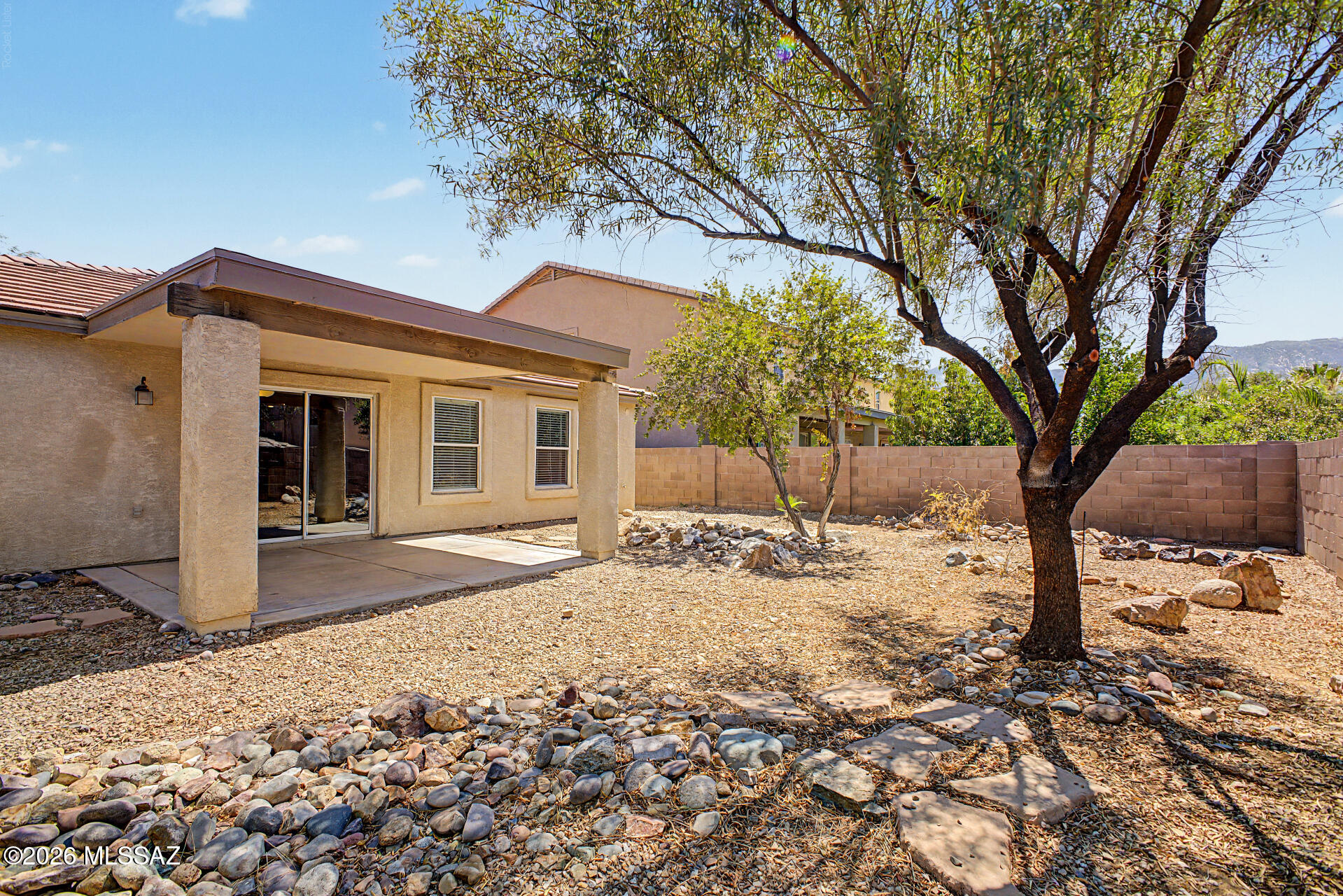 Black Horse (1-411) - Residential