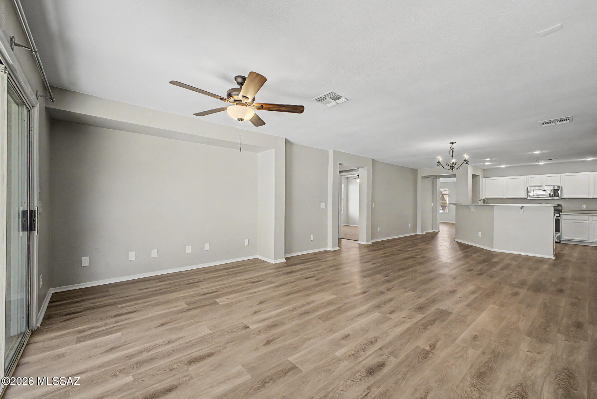 Black Horse (1-411) - Residential