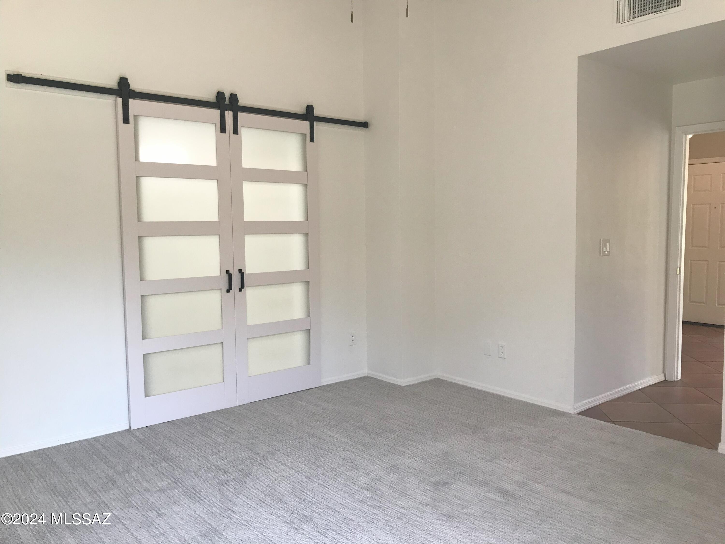 Deer Run (1-63) - Residential Lease