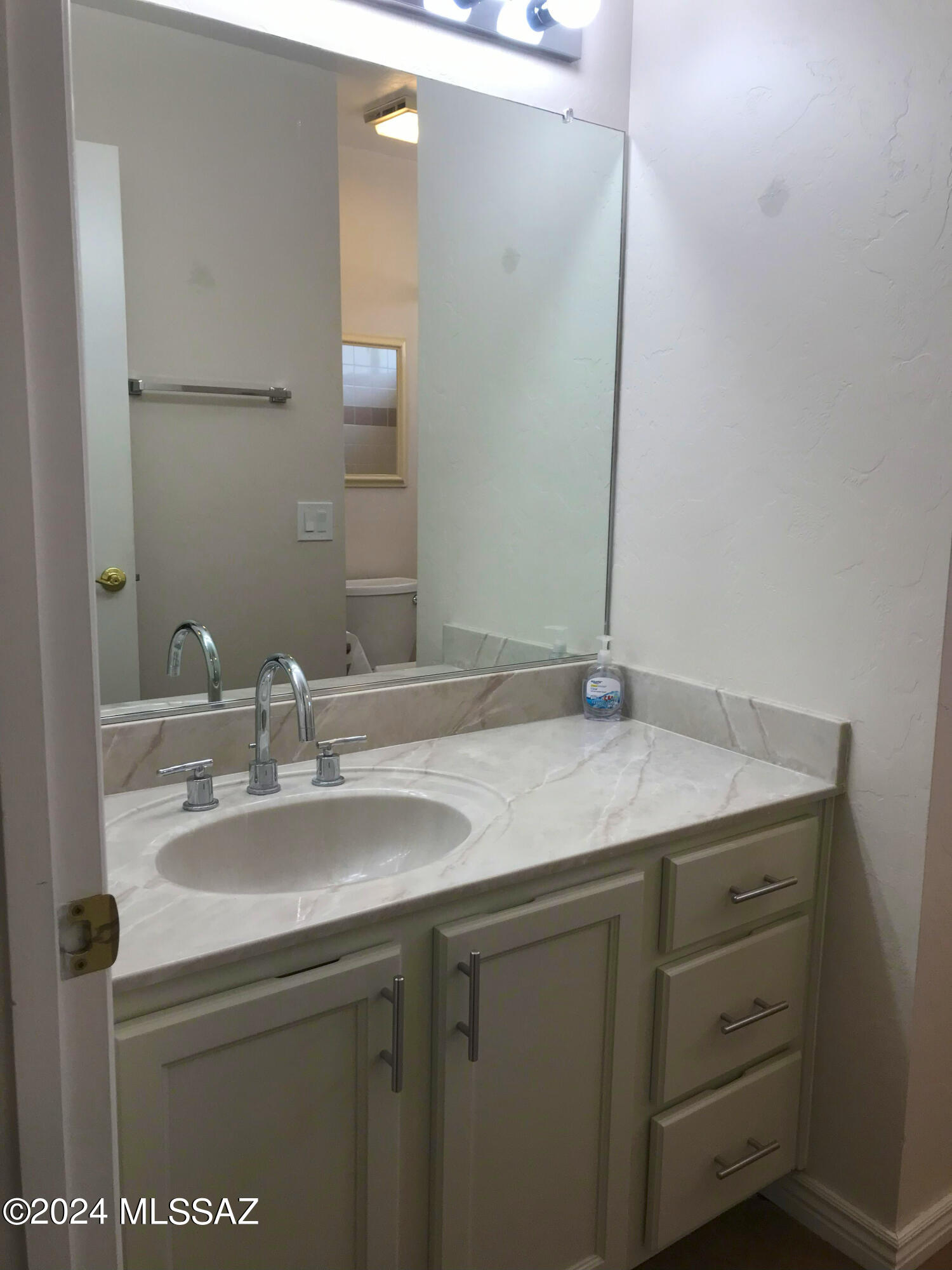 Deer Run (1-63) - Residential Lease