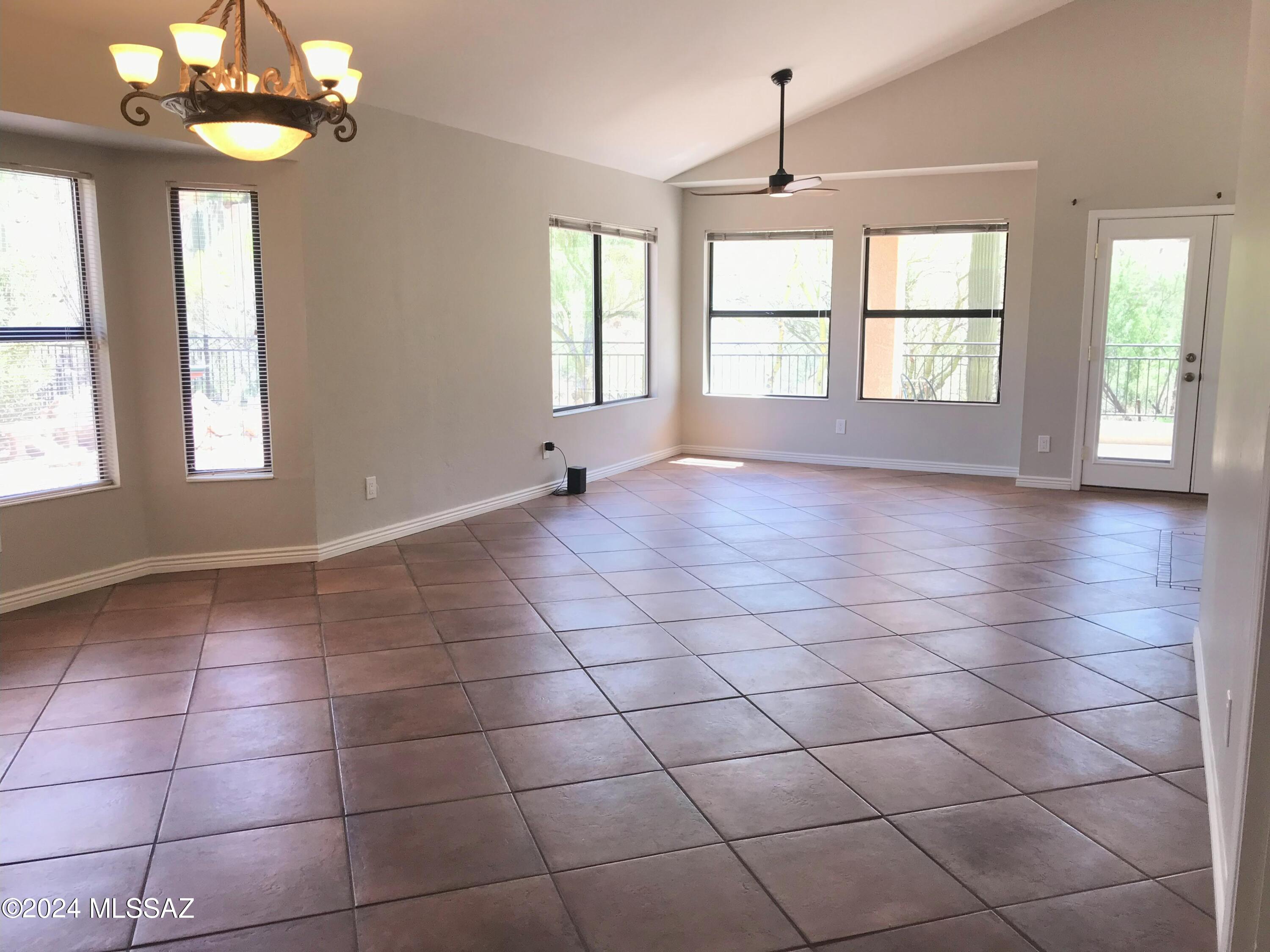 Deer Run (1-63) - Residential Lease