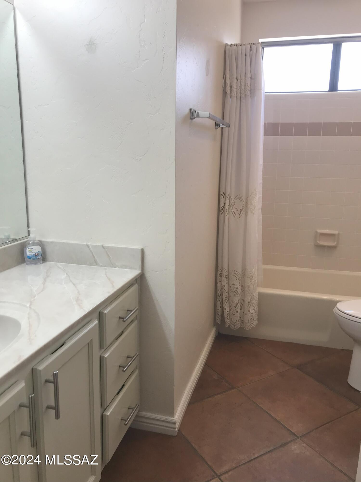 Deer Run (1-63) - Residential Lease