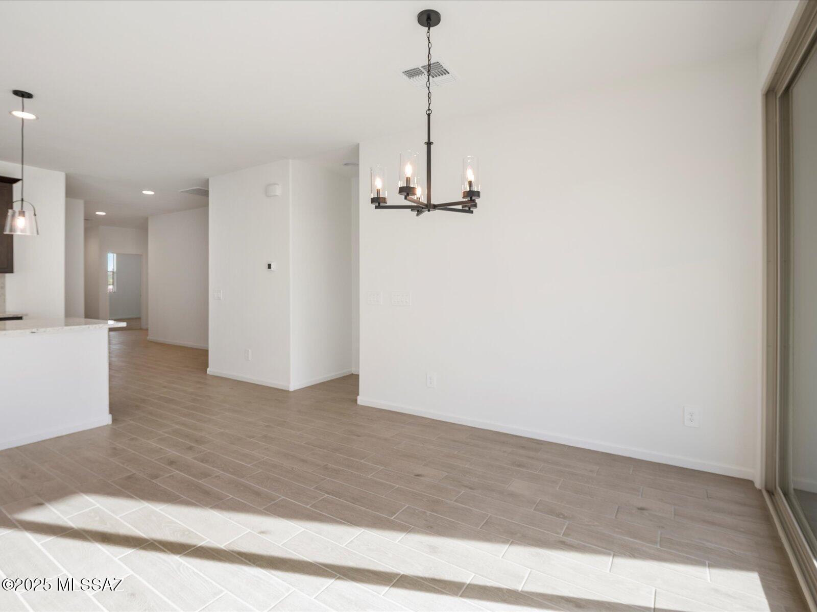 Entranda Del Toro - Residential