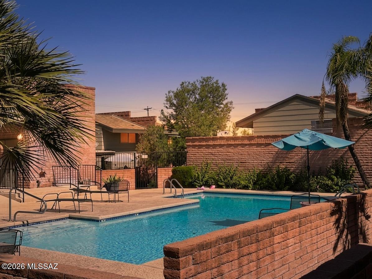 McCormick PlaceTwnhms Blk III (1-71) - Residential
