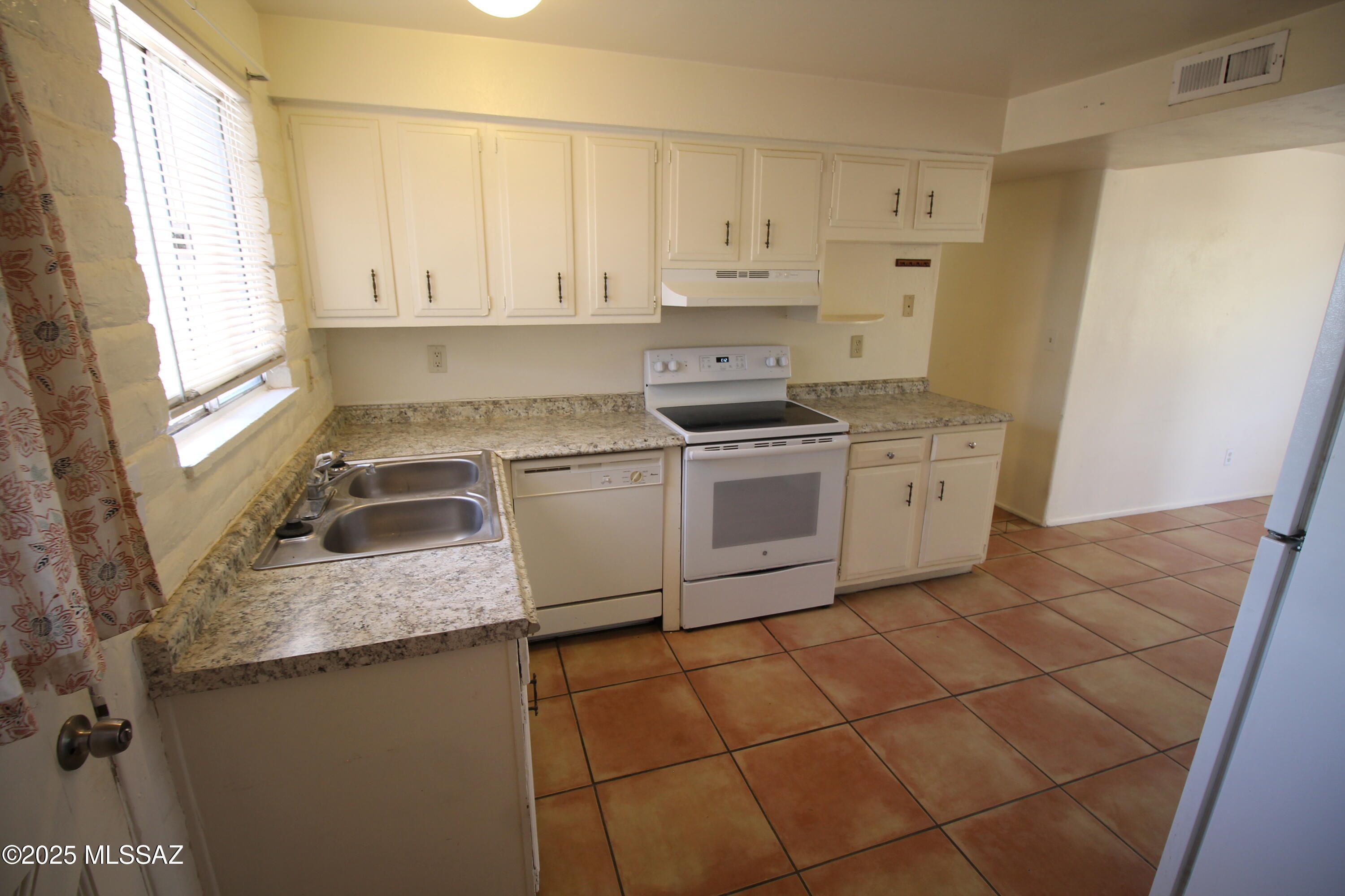 Leah Heights (1-15) - Residential