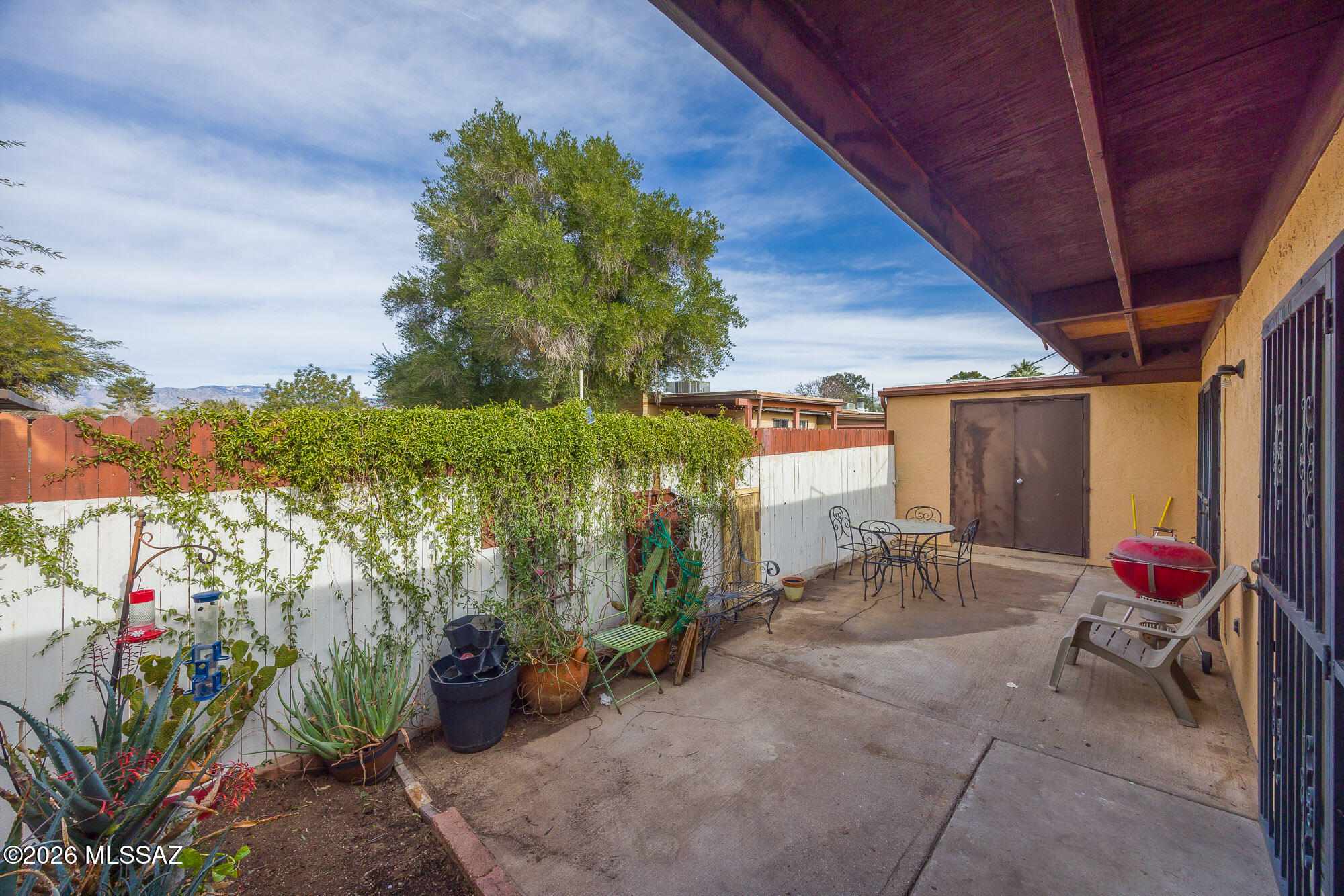 Pantano Park Townhouses - Residential
