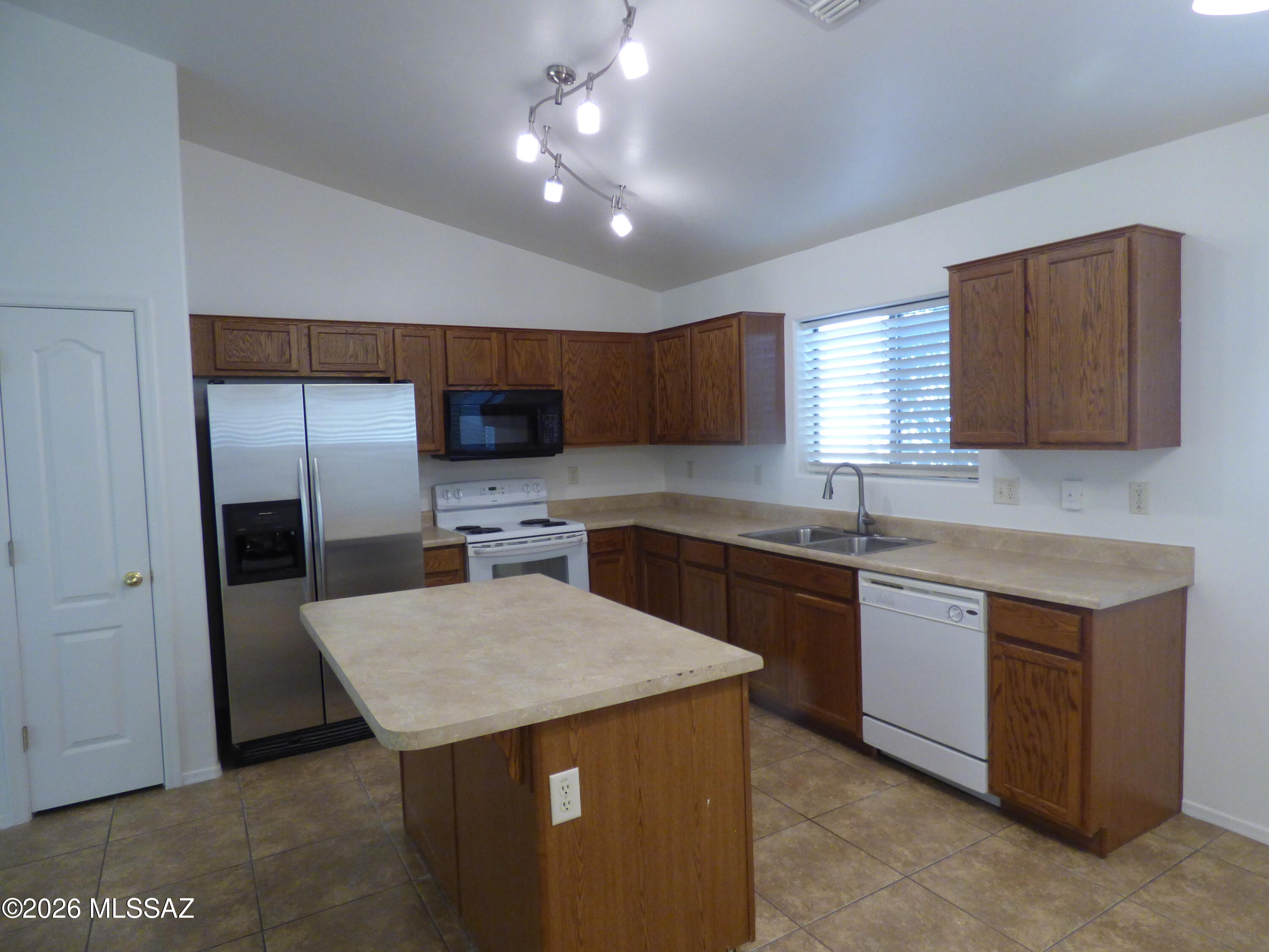 Eagle Crest Ranch - Residential Lease