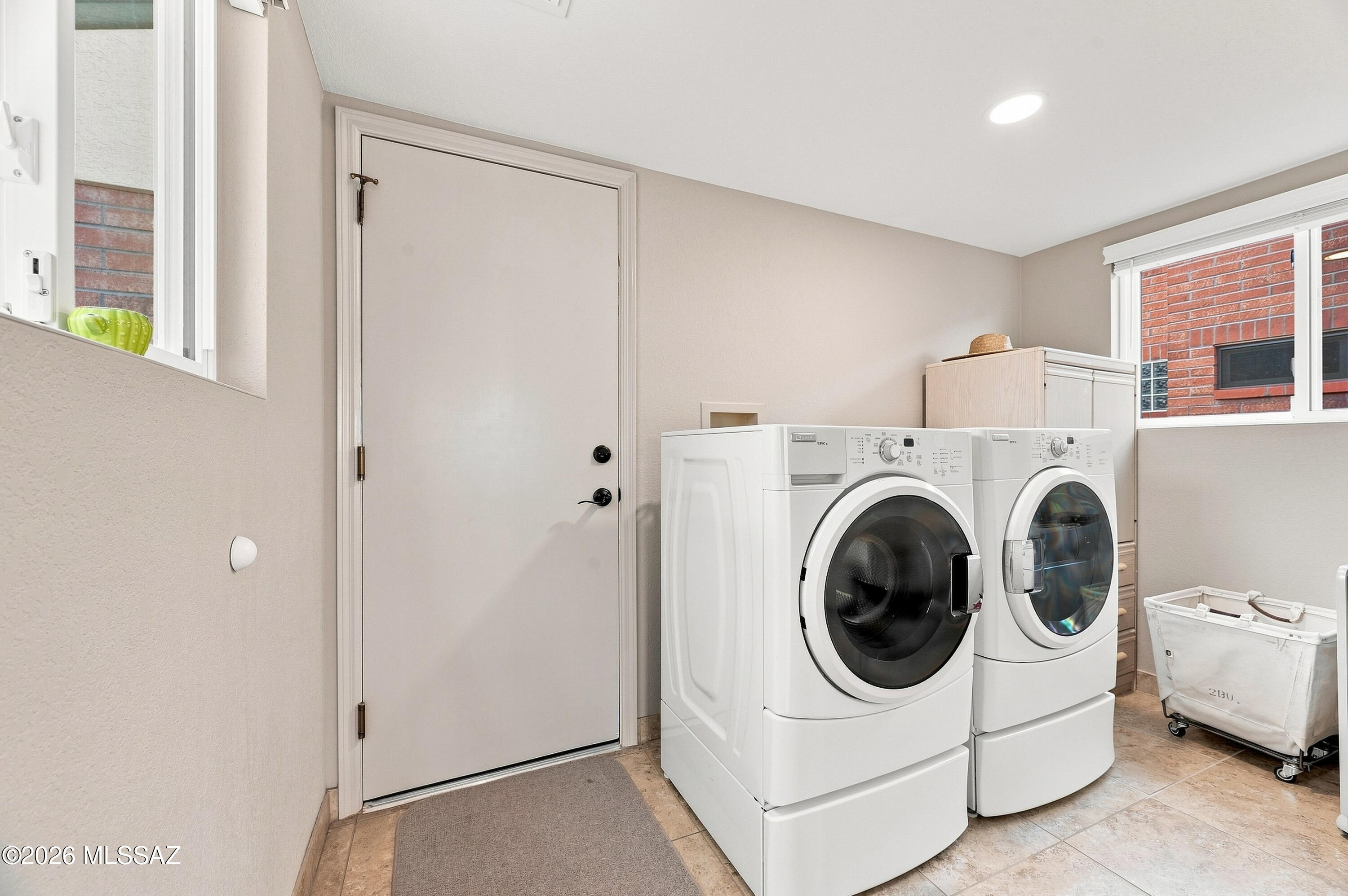 San Ignacio Heights (93-135) - Residential