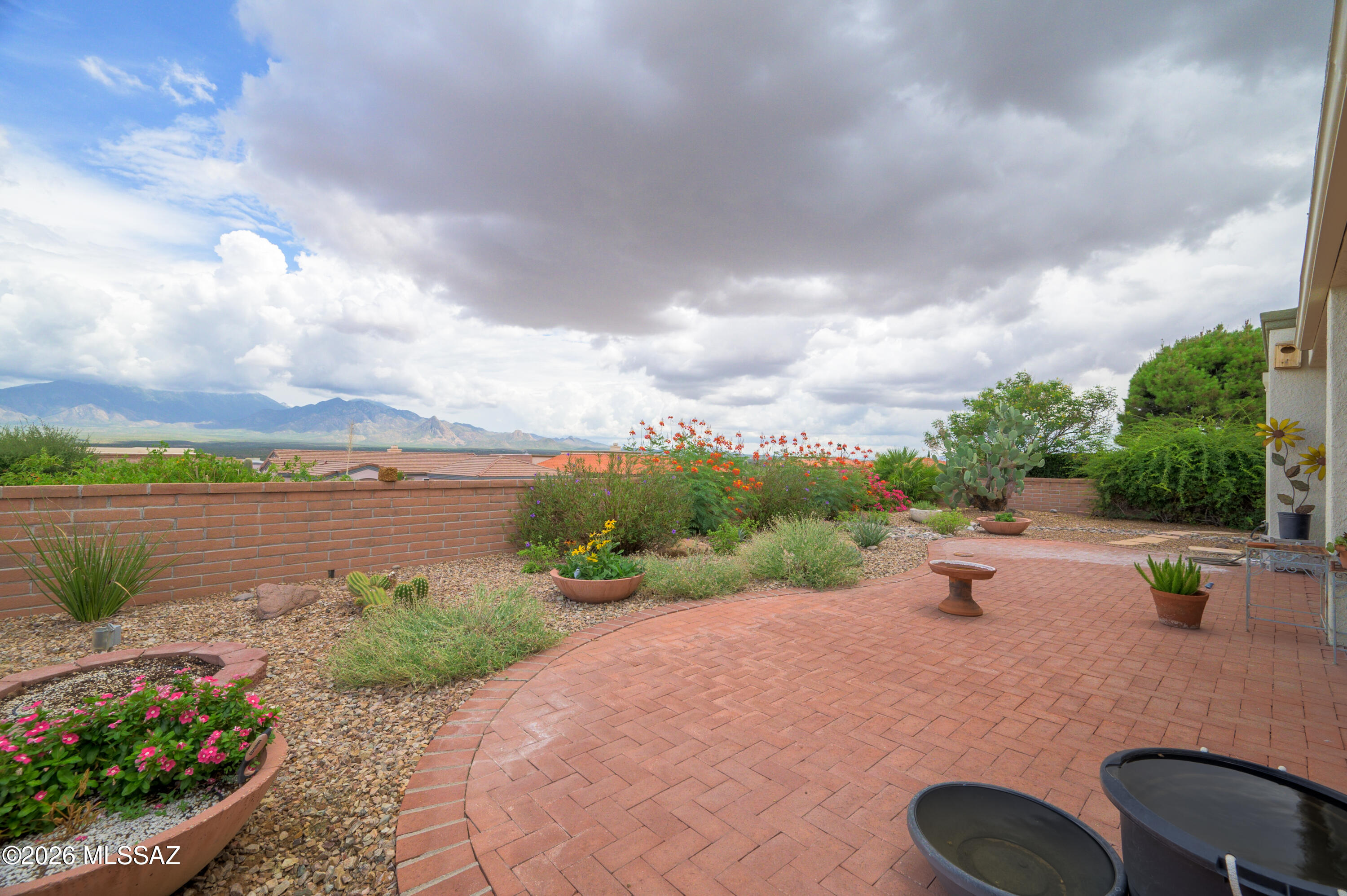 San Ignacio Heights (93-135) - Residential