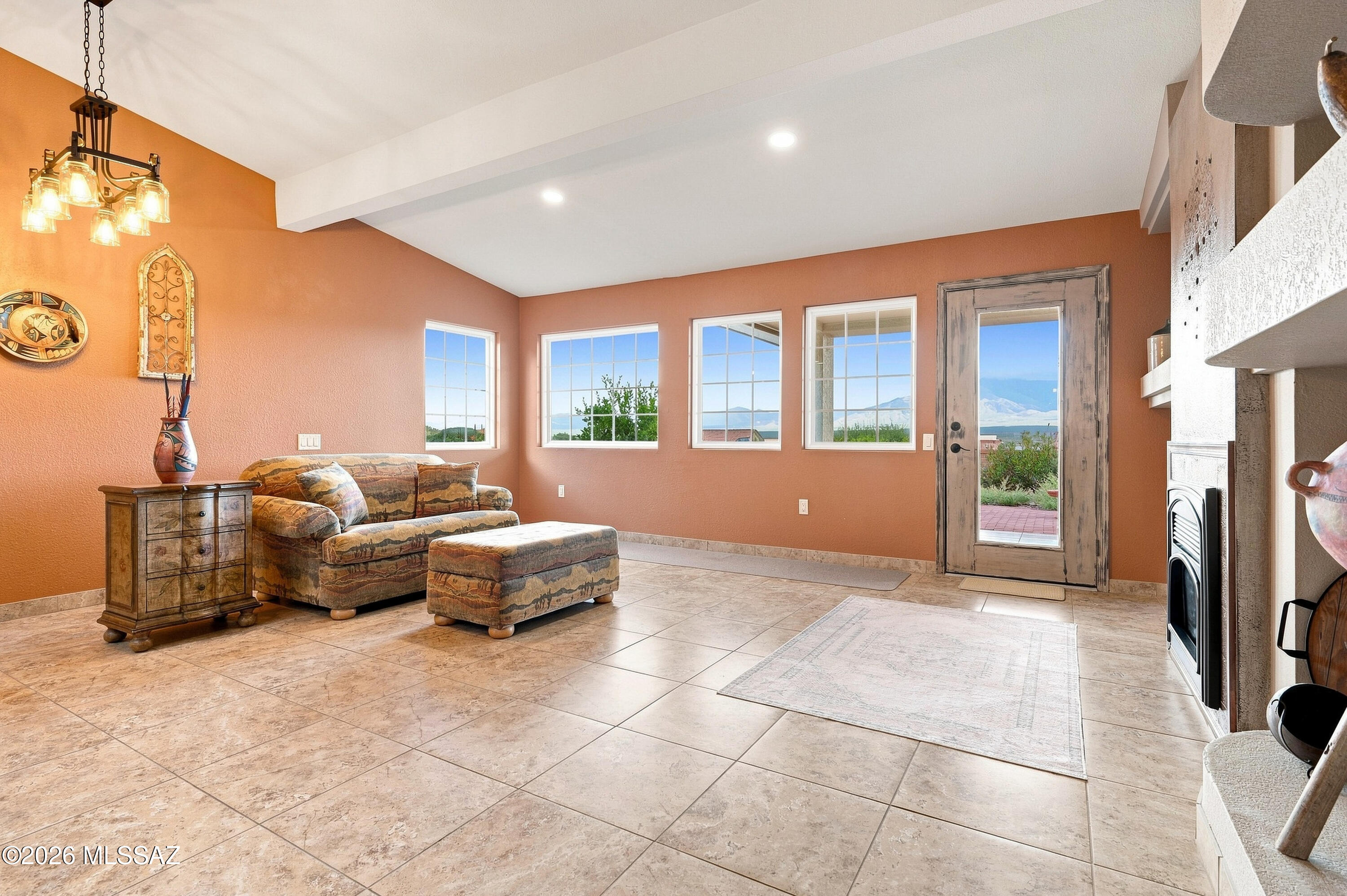 San Ignacio Heights (93-135) - Residential