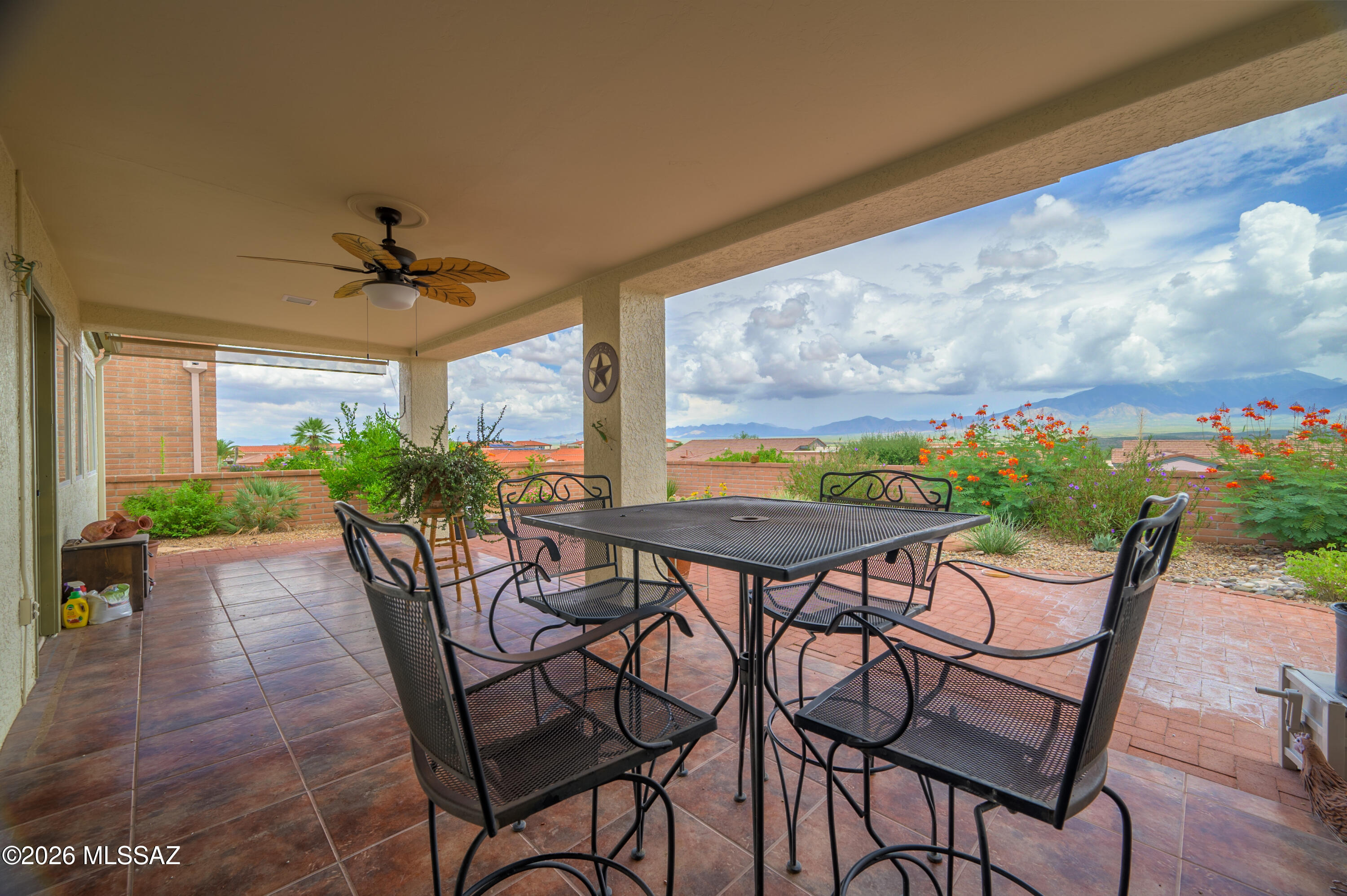 San Ignacio Heights (93-135) - Residential