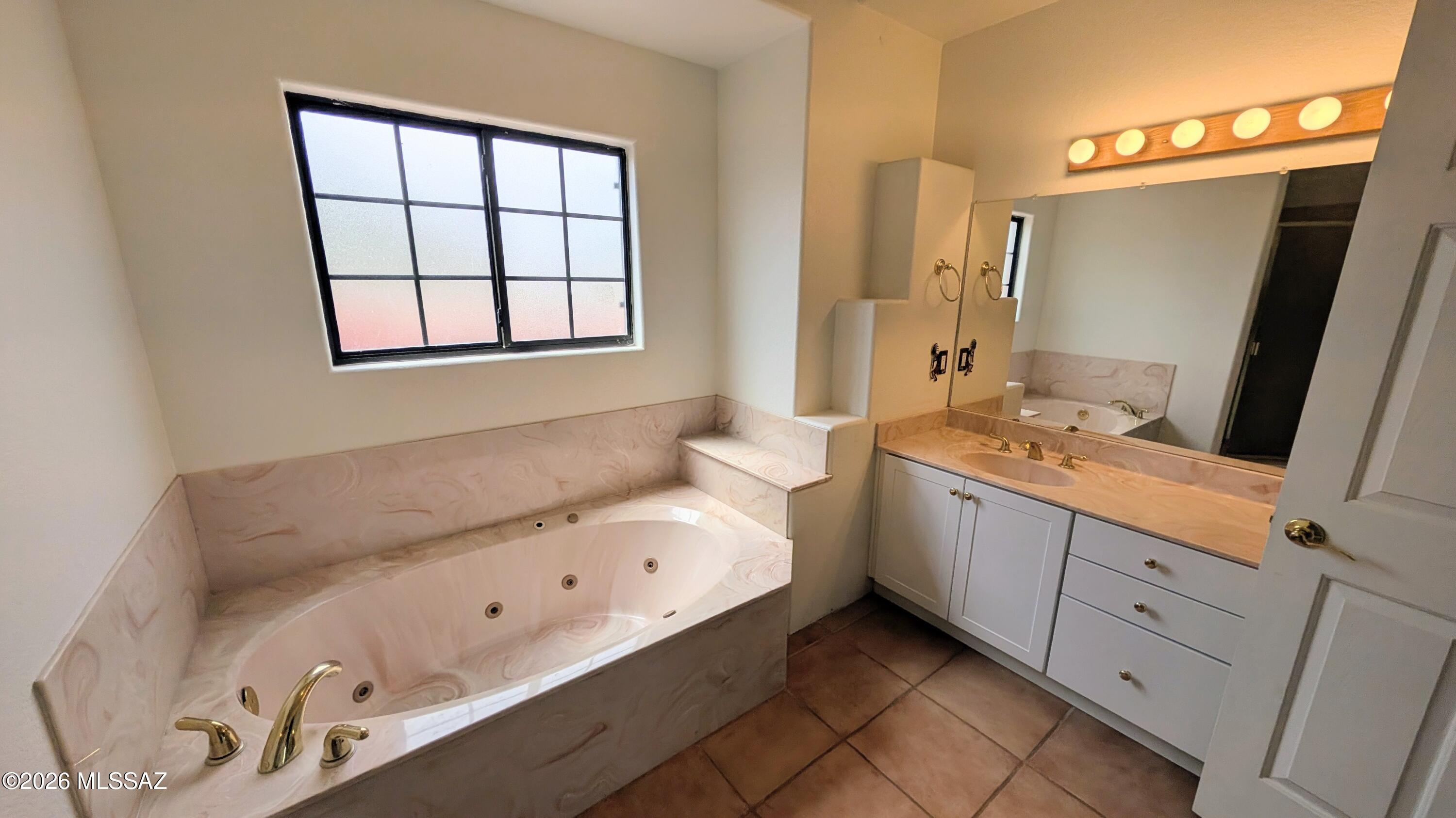 Unsubdivided - Residential Lease