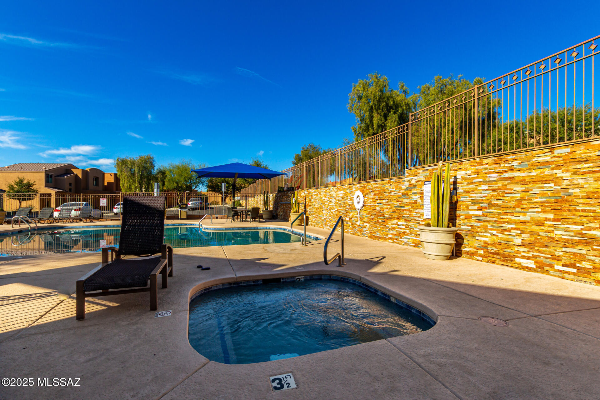 River Walk (1-140) - Residential