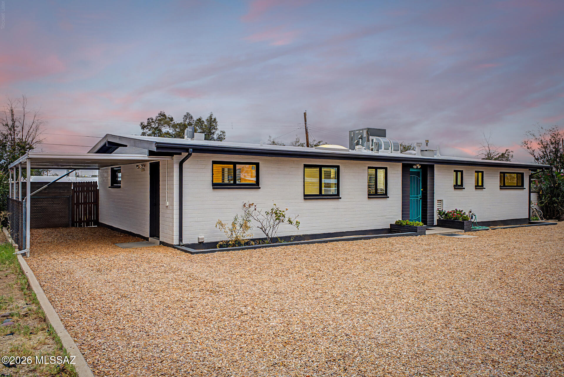 Loma Verde - Residential