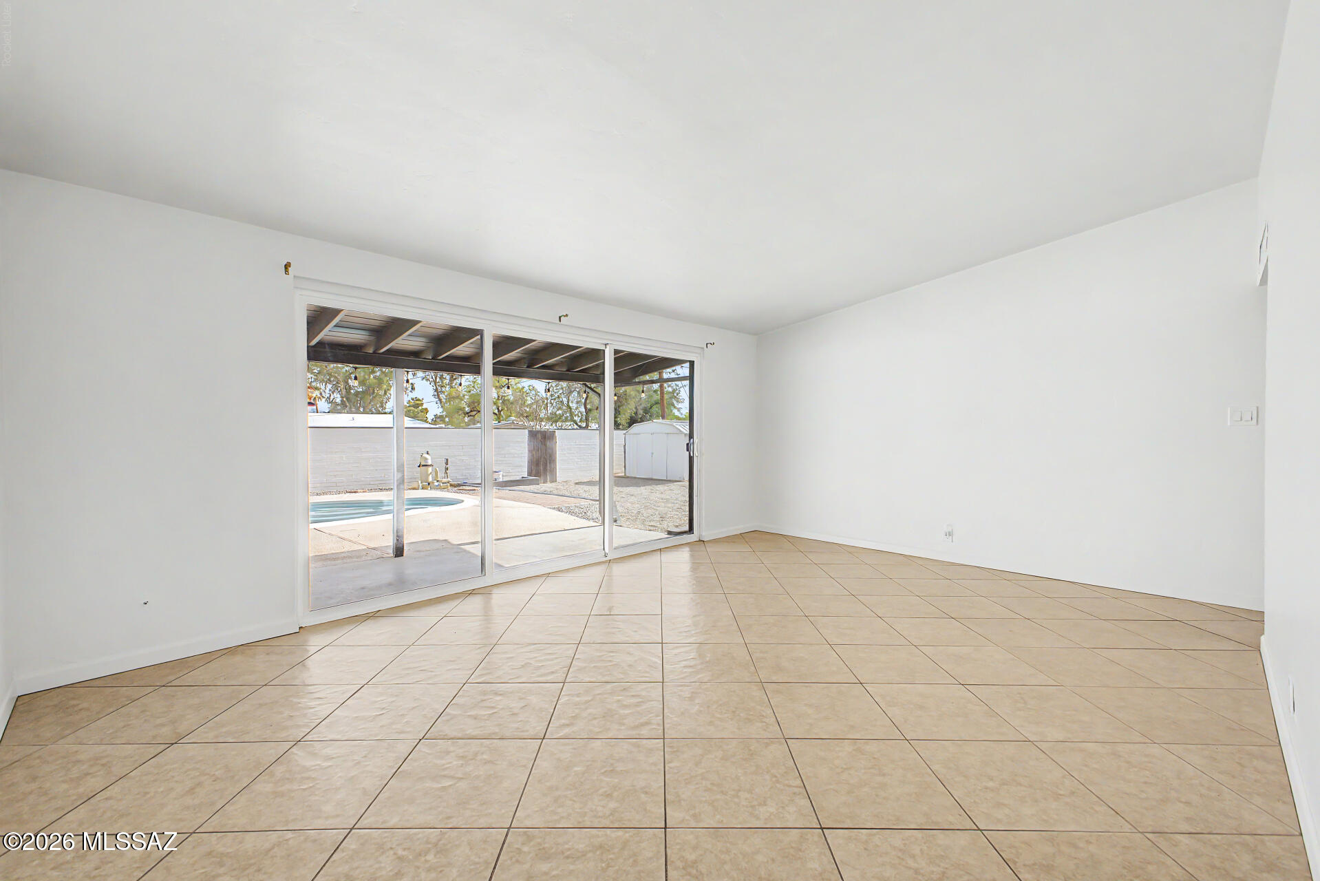 Loma Verde - Residential