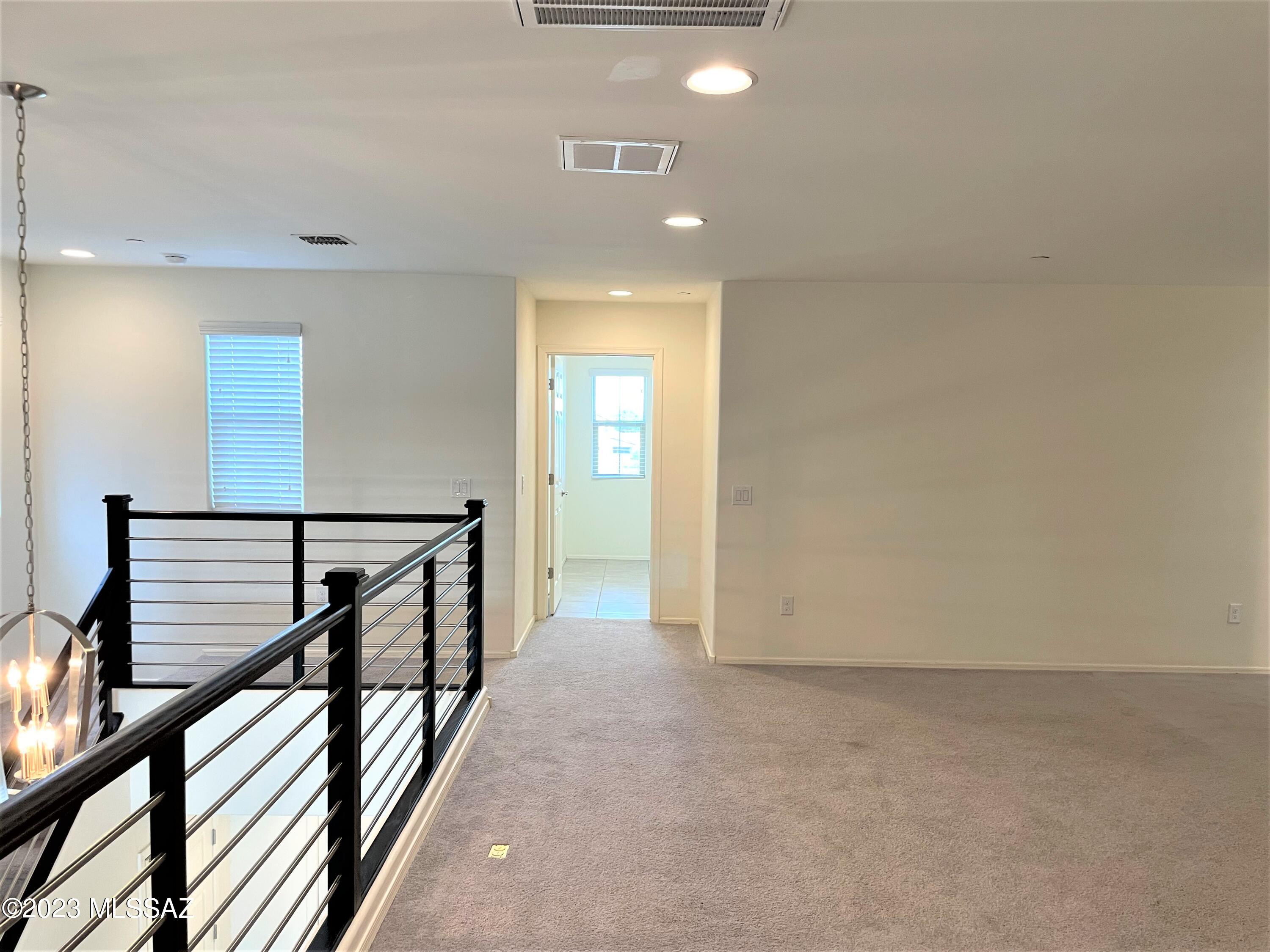 Linda Vista Heights SQ20161440591 - Residential Lease