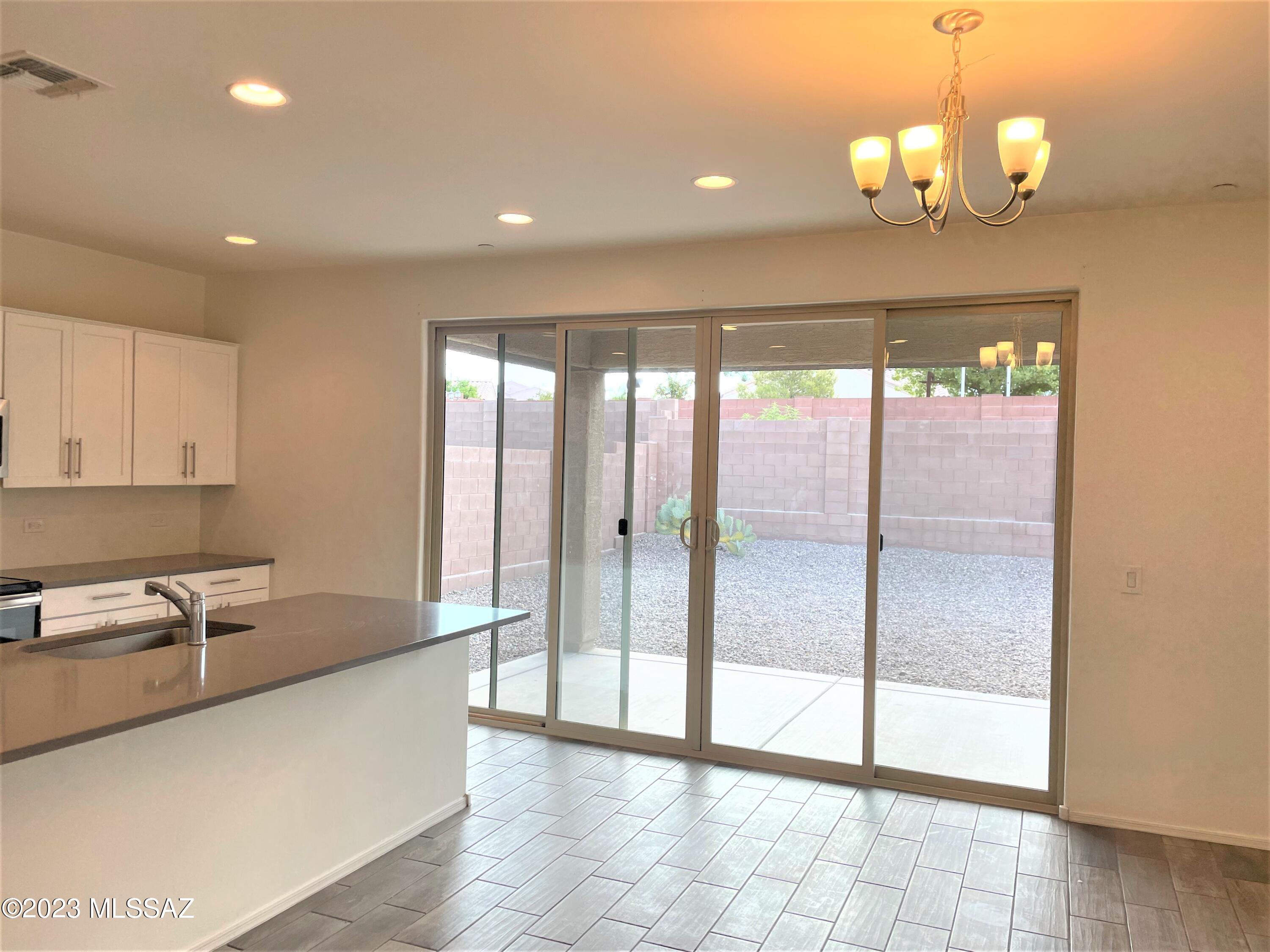 Linda Vista Heights SQ20161440591 - Residential Lease