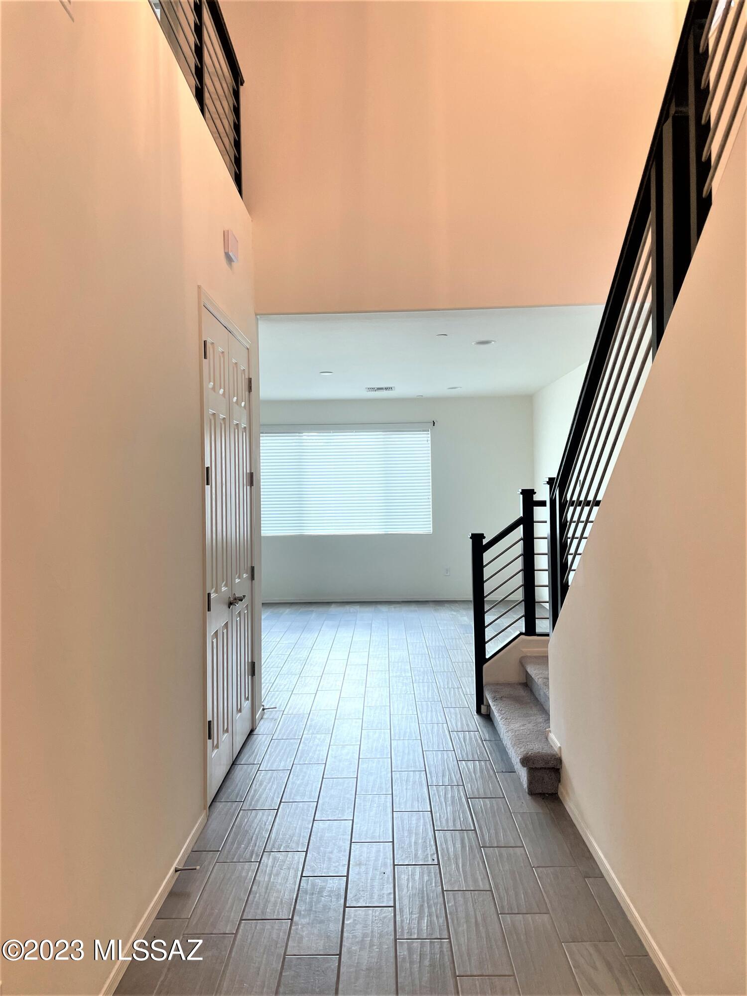 Linda Vista Heights SQ20161440591 - Residential Lease