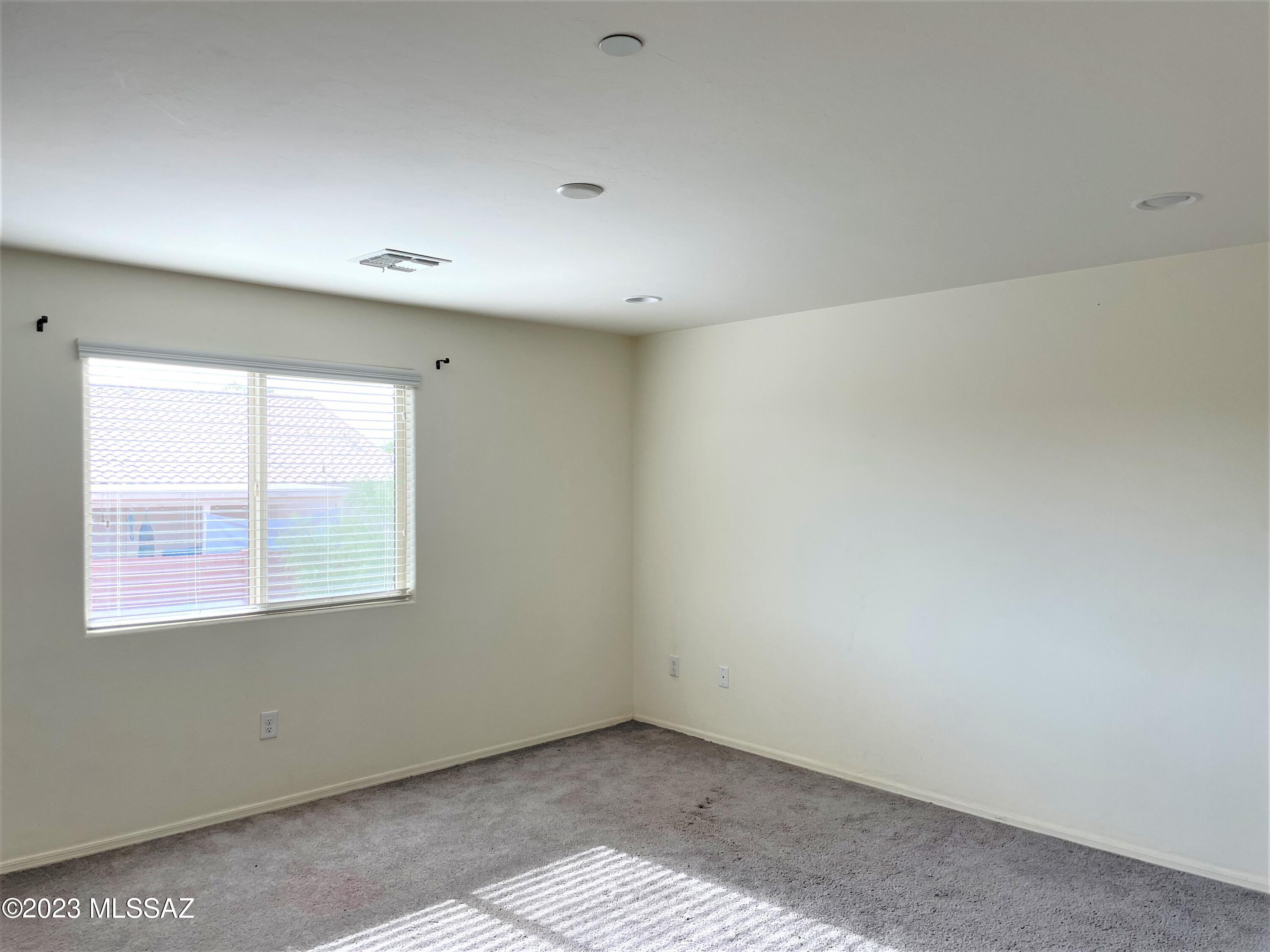 Linda Vista Heights SQ20161440591 - Residential Lease