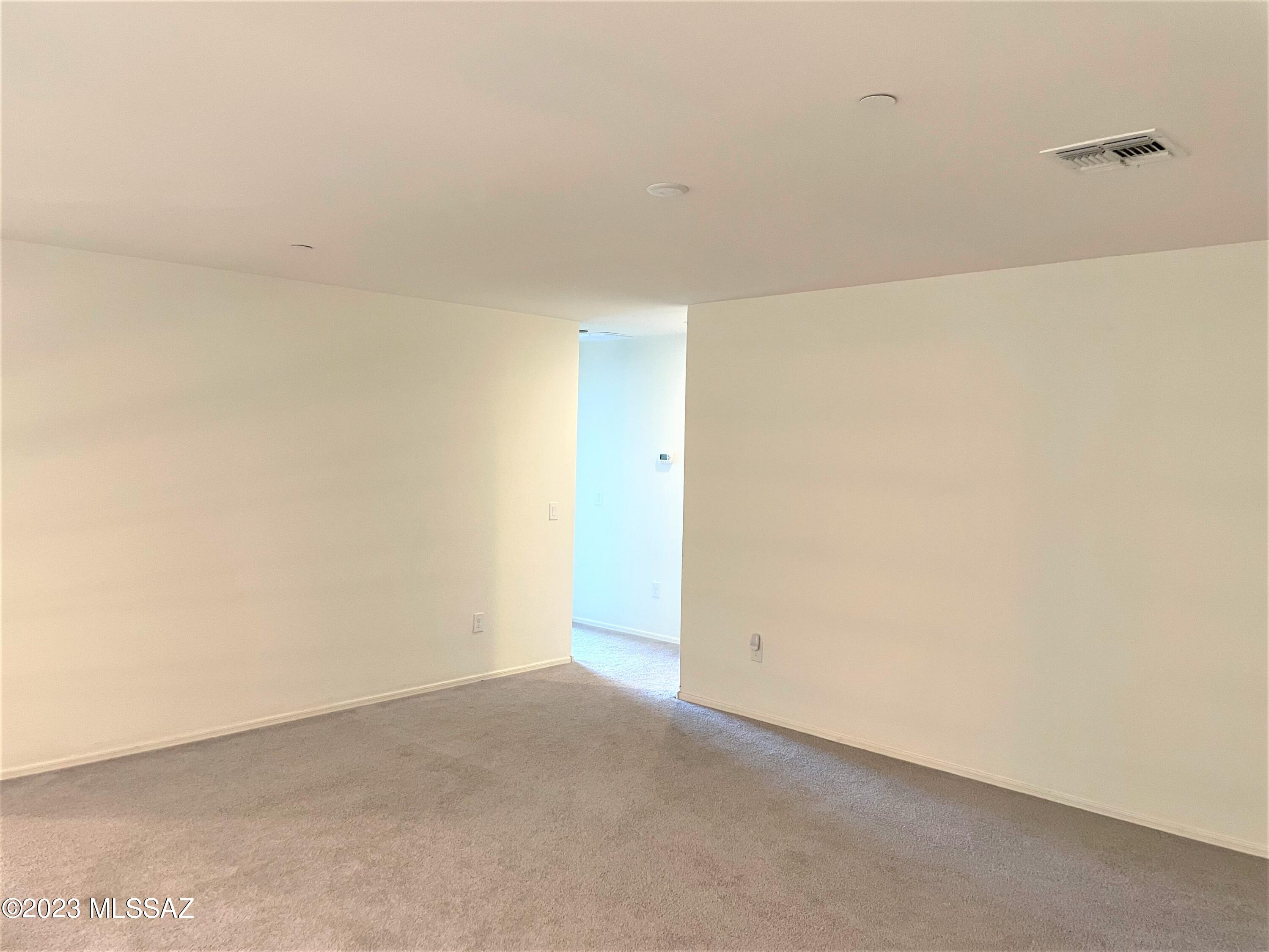 Linda Vista Heights SQ20161440591 - Residential Lease