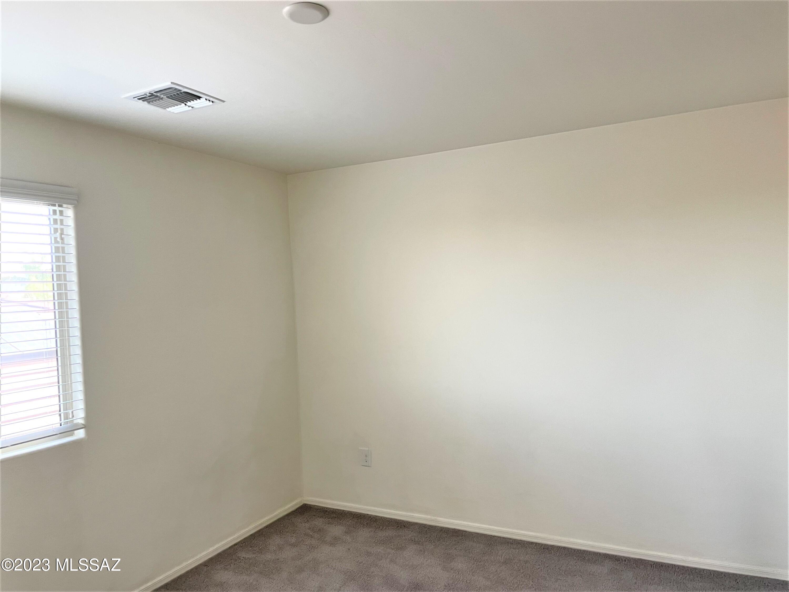 Linda Vista Heights SQ20161440591 - Residential Lease