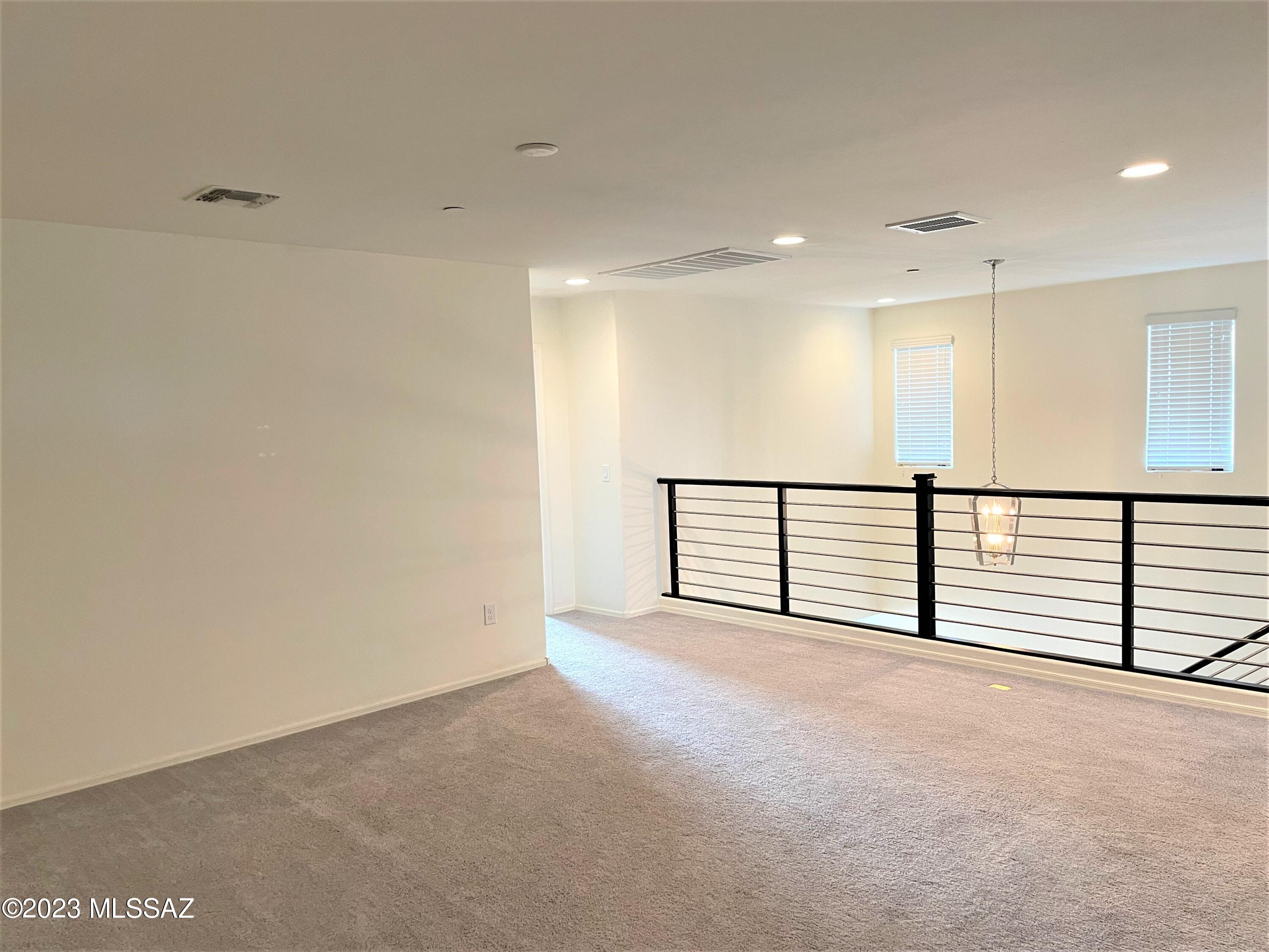 Linda Vista Heights SQ20161440591 - Residential Lease