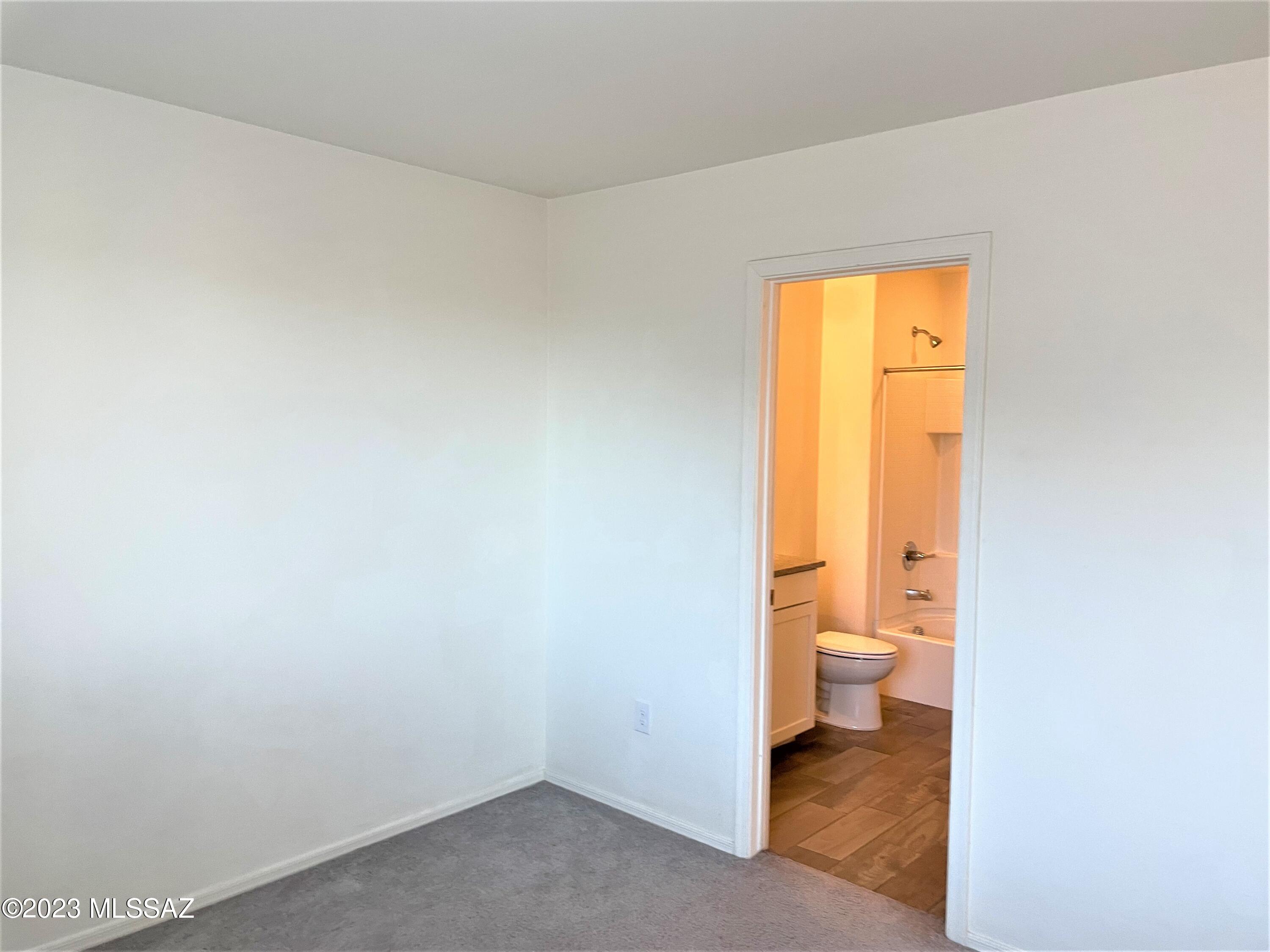 Linda Vista Heights SQ20161440591 - Residential Lease