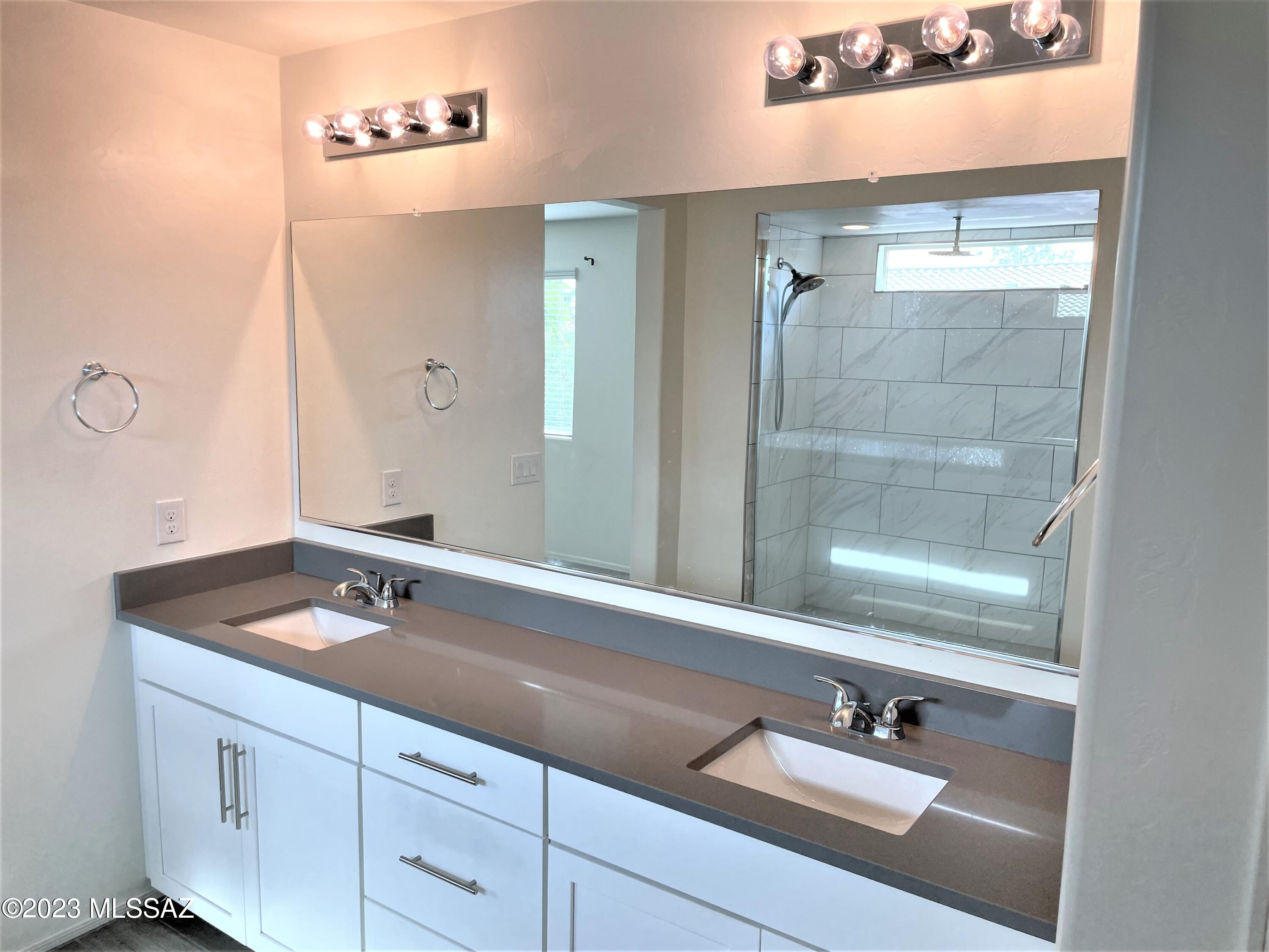Linda Vista Heights SQ20161440591 - Residential Lease