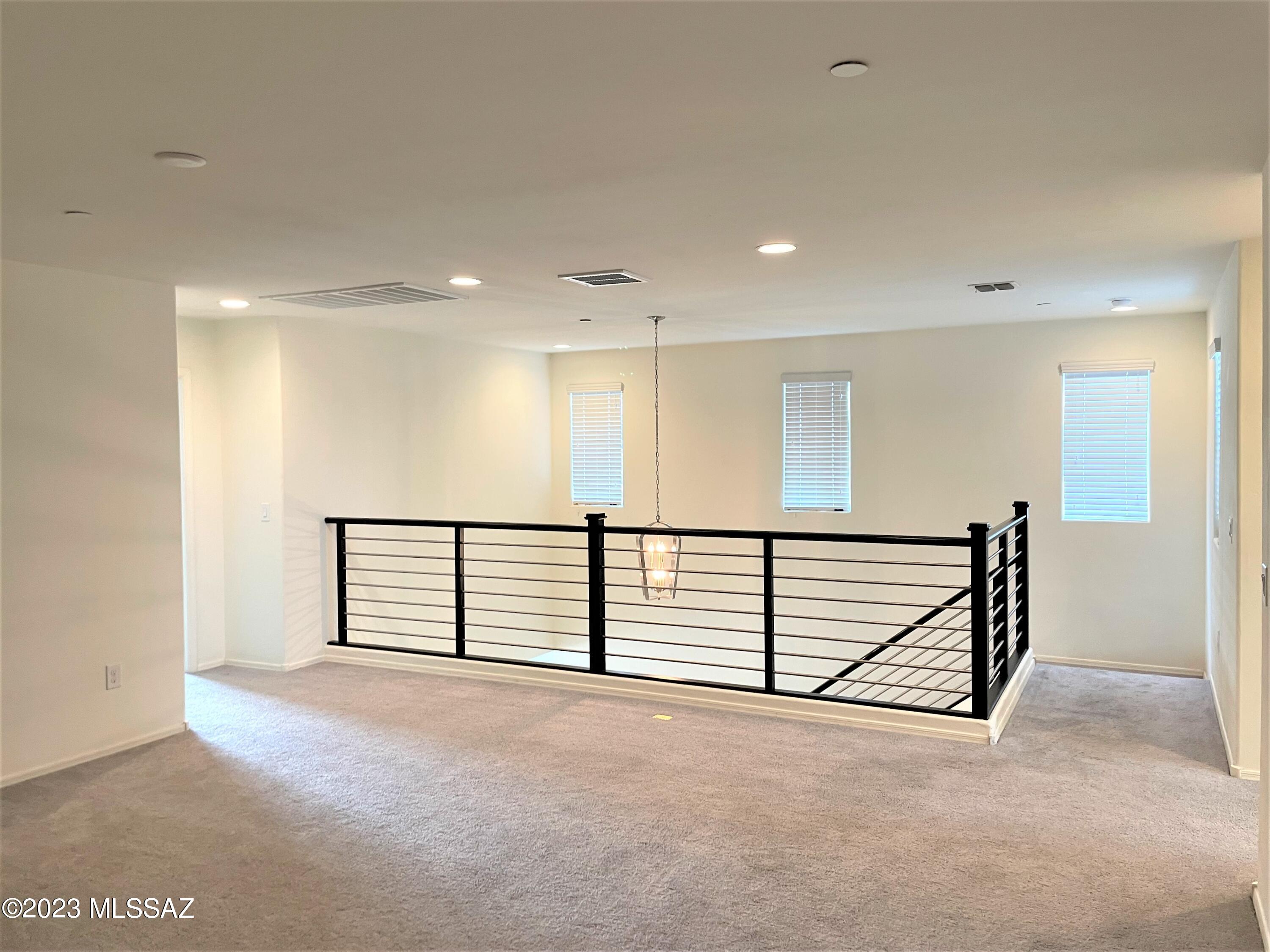 Linda Vista Heights SQ20161440591 - Residential Lease