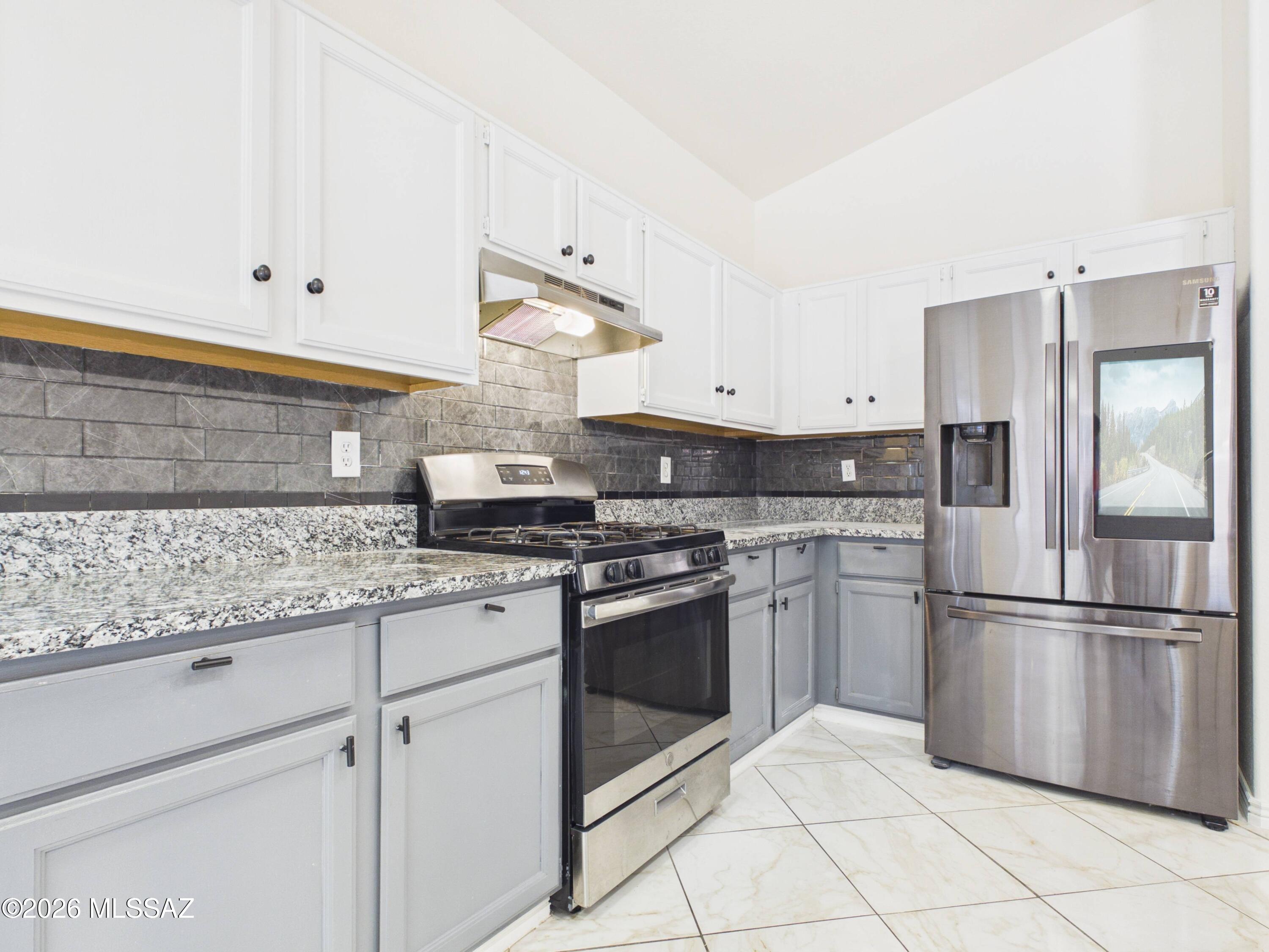 Bristol Park Resubdivision (1-83) - Residential