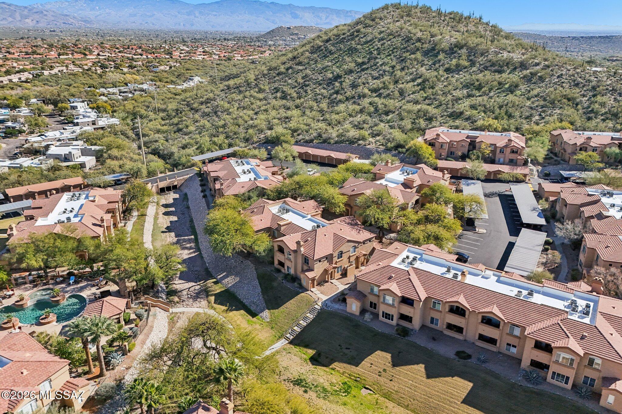 Pinnacle Canyon Condominium - Residential